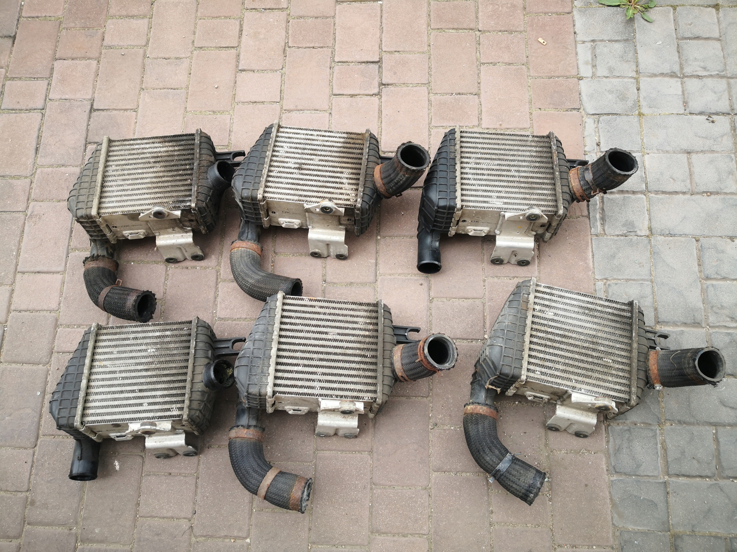 Intercooler TUCSON SPORTAGE 2.0 CRDI 28270-2725X Producent części Kia OE