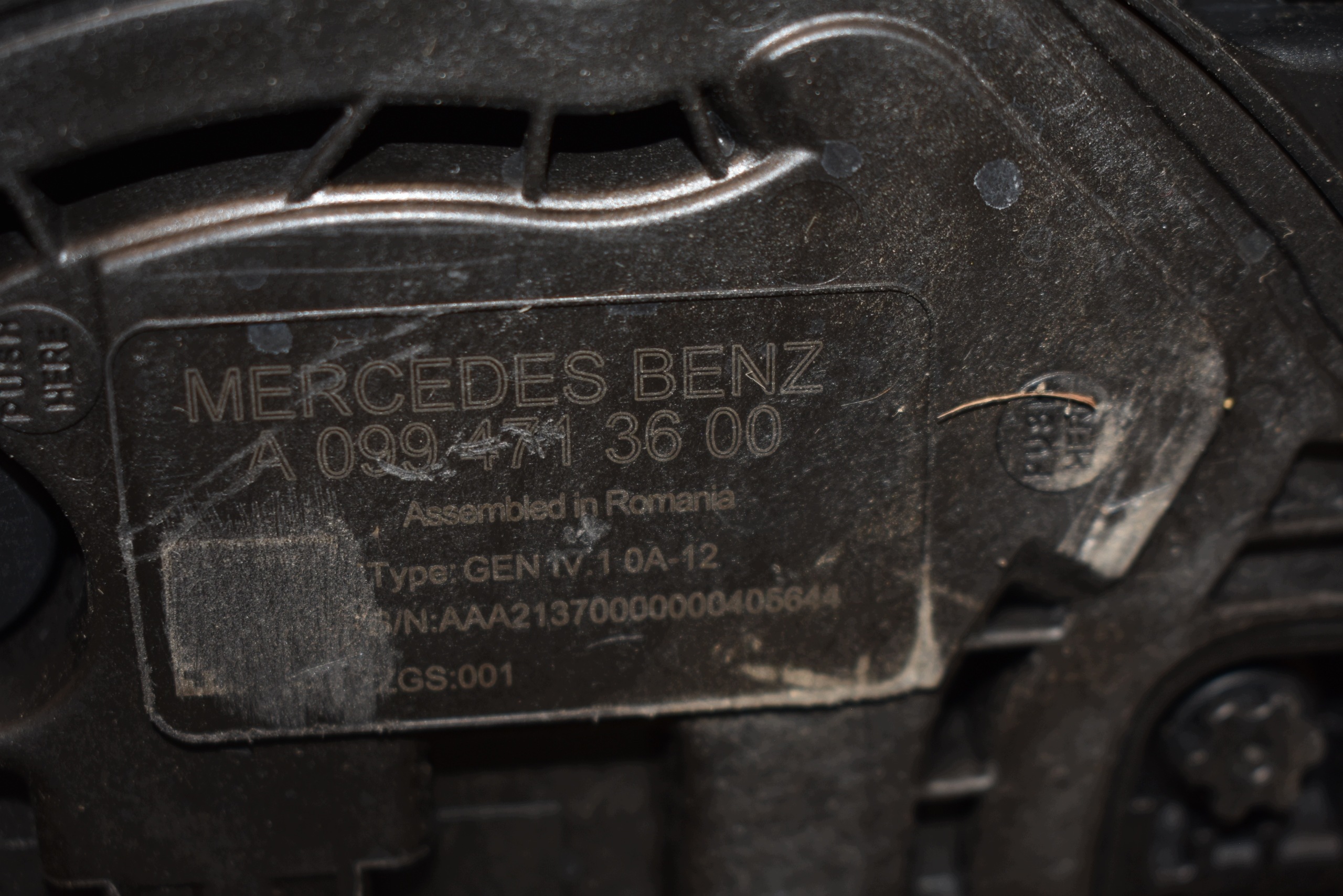 behälter ADBLUE MERCEDES W214 A2144701200 1