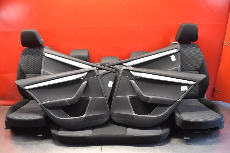 КОМПЛЕКТ КРЕСЕЛ СИДЕНЬЯ ЕС SKODA OCTAVIA 3 III 5D HB