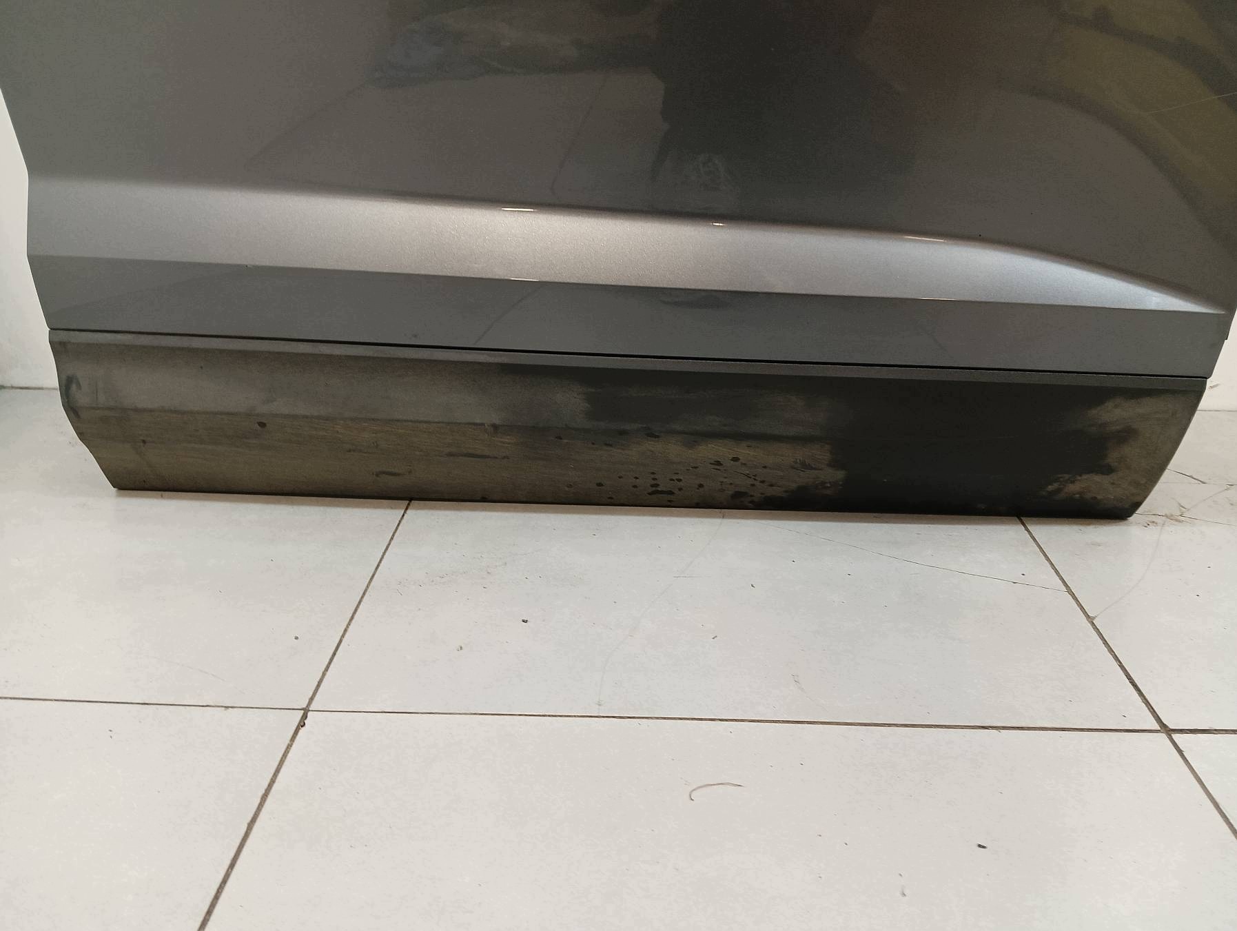 door right front SZARE LIFT Skoda Karoq and (2017-)