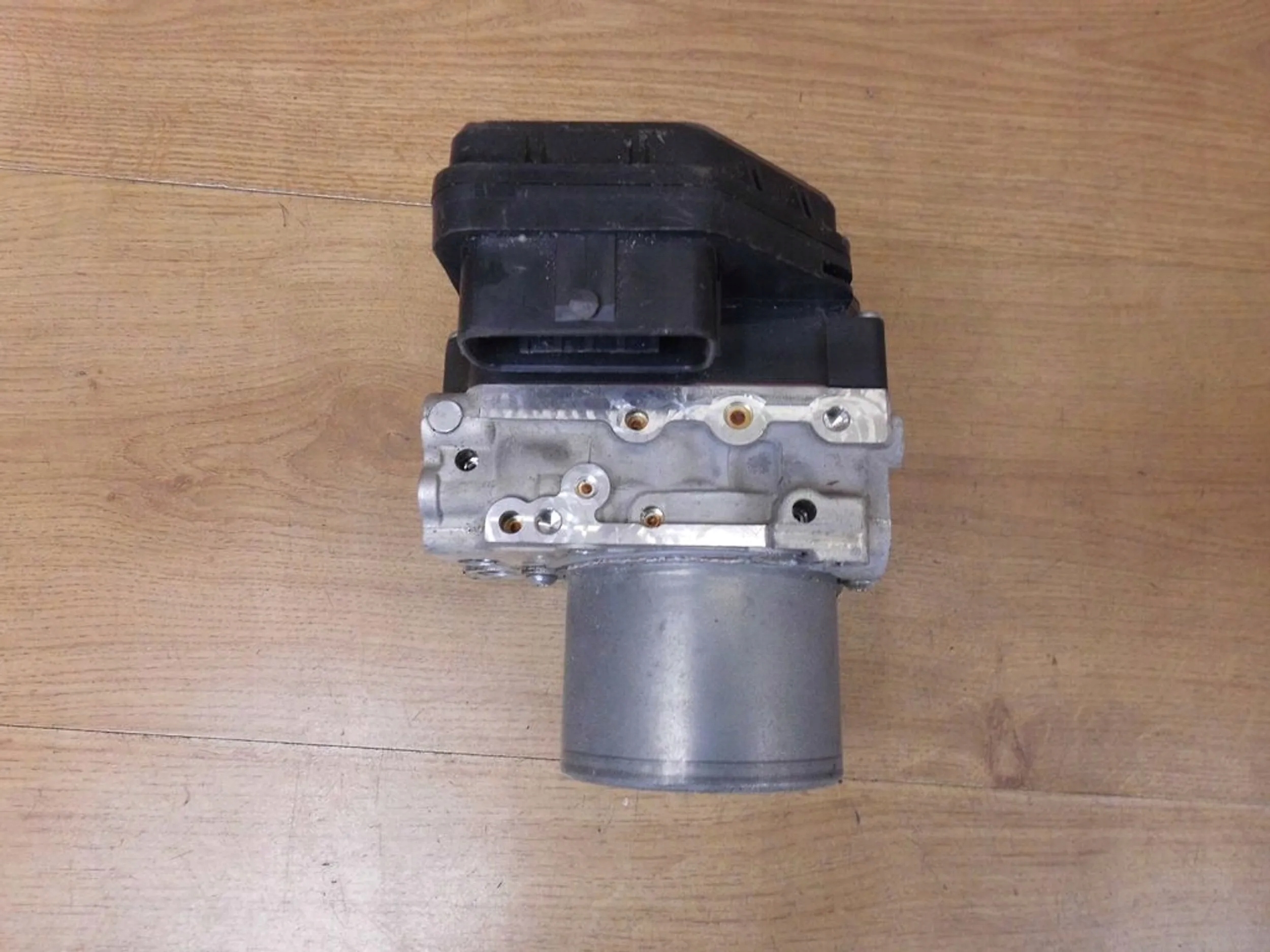 Infiniti Q50 Pompa ABS 47660 4GK0A