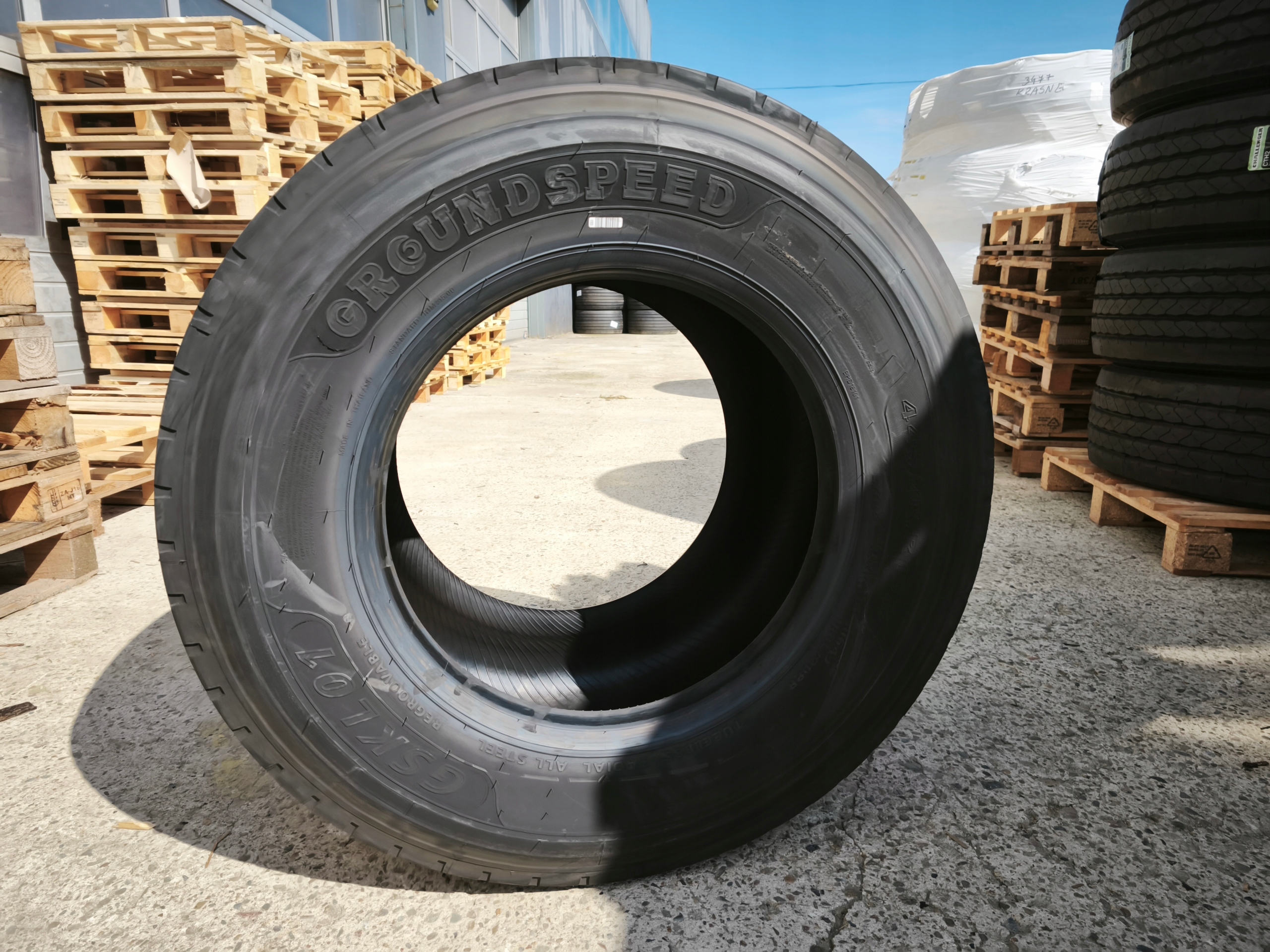 Opony 2 x 445/45R19.5 Groundspeed -164J- naczepa Model GSKL01