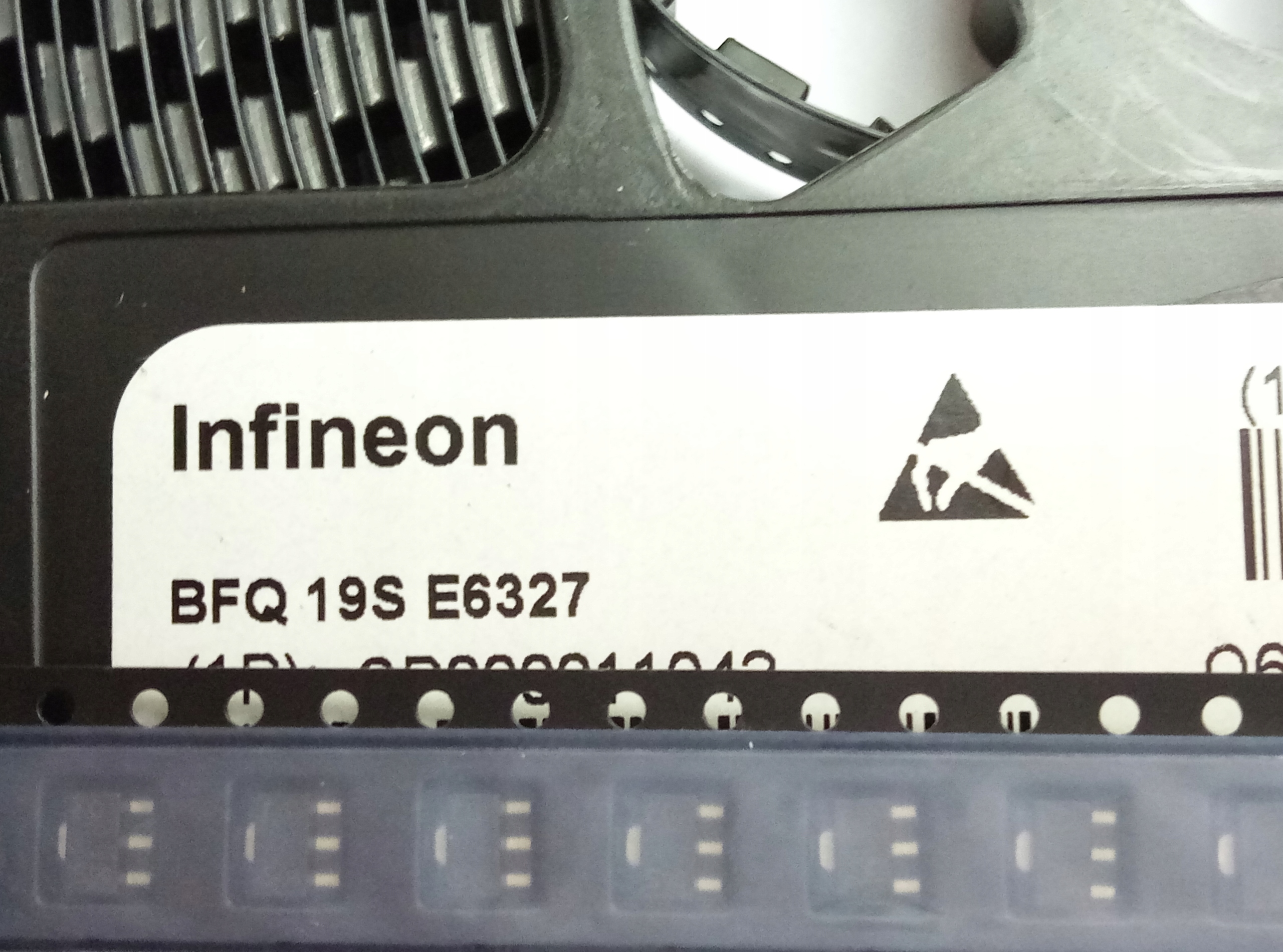 [4szt] BFQ19S Tranzystor Rf Npn 1W ft=5.5GHz SOT89 Infineon