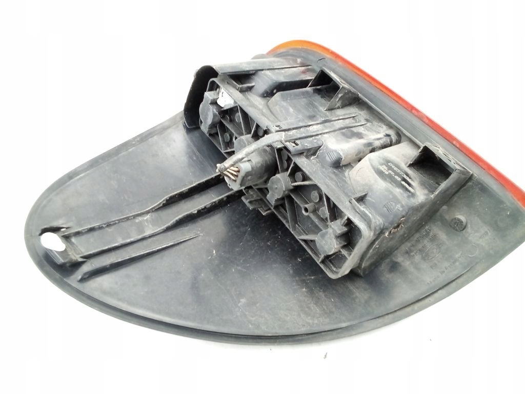 Chrysler Voyager IV 4 light right rear part rear 04857306AB