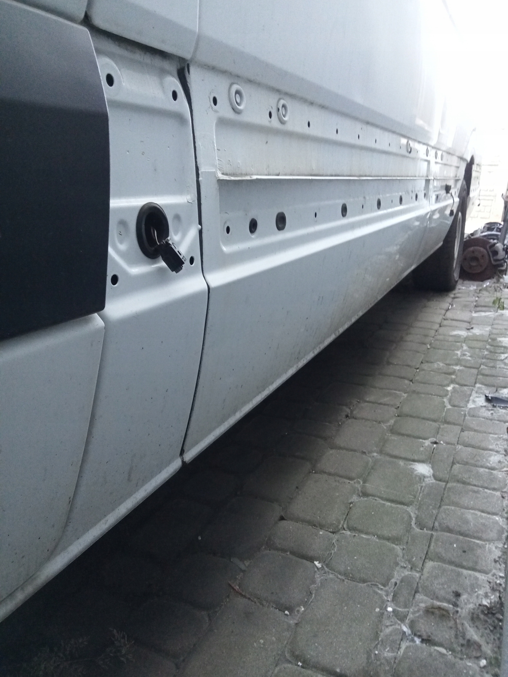 BOK LEWY MAX XXL MERCEDES SPRINTER W906/VW CRAFTER 2006-17 Numer katalogowy części 000012