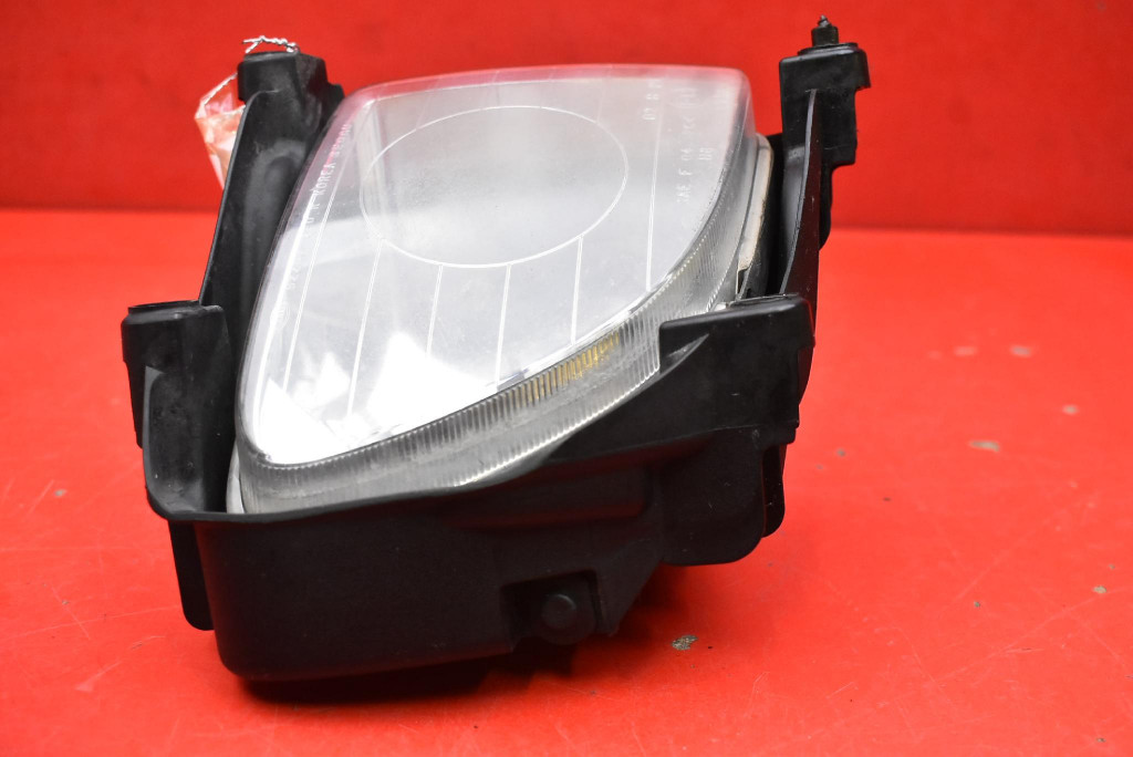 fog light right front front 92202-1F0 KIA SPORTAGE 2 II 04-08