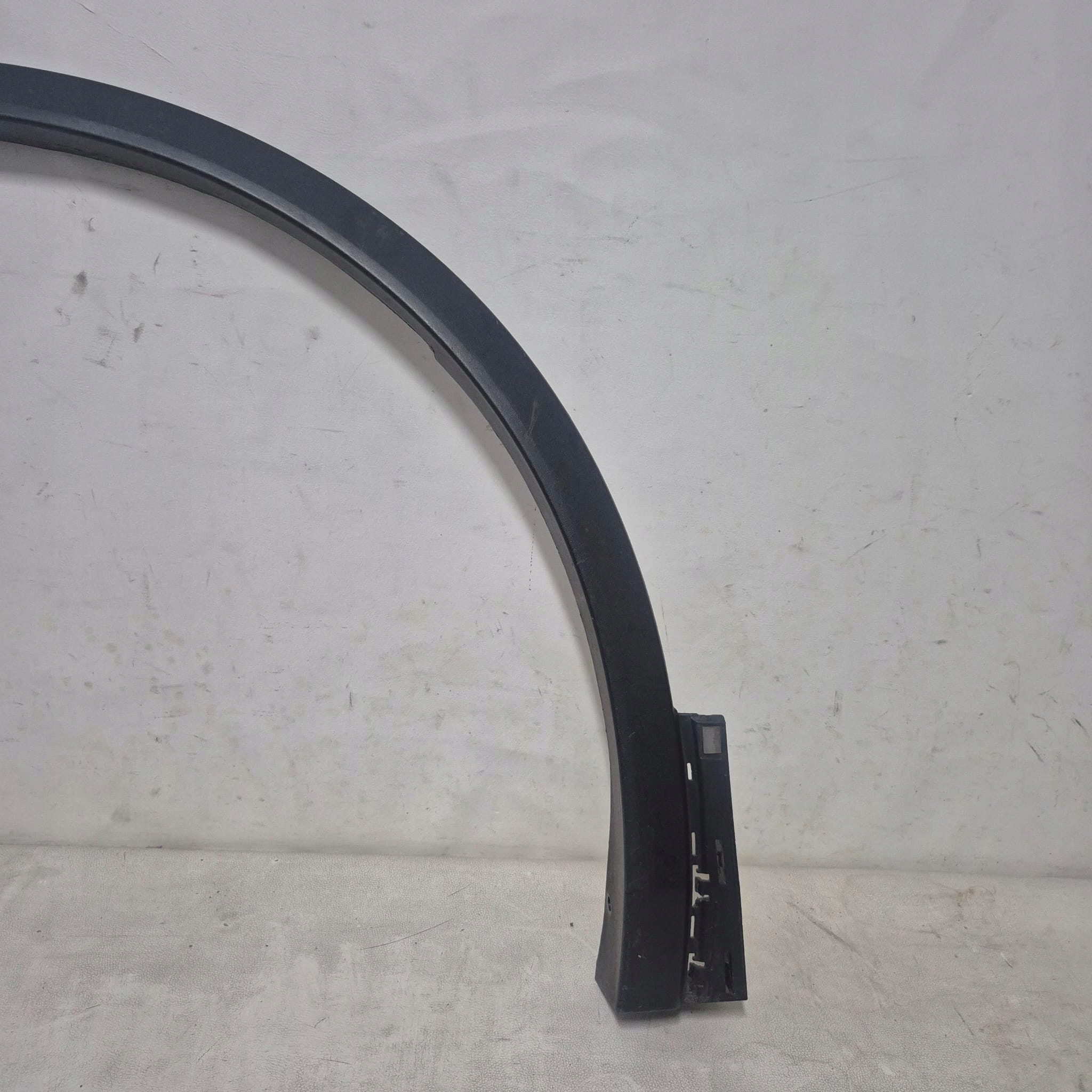 SEAT TARRACO 18-24 moulding cap left front