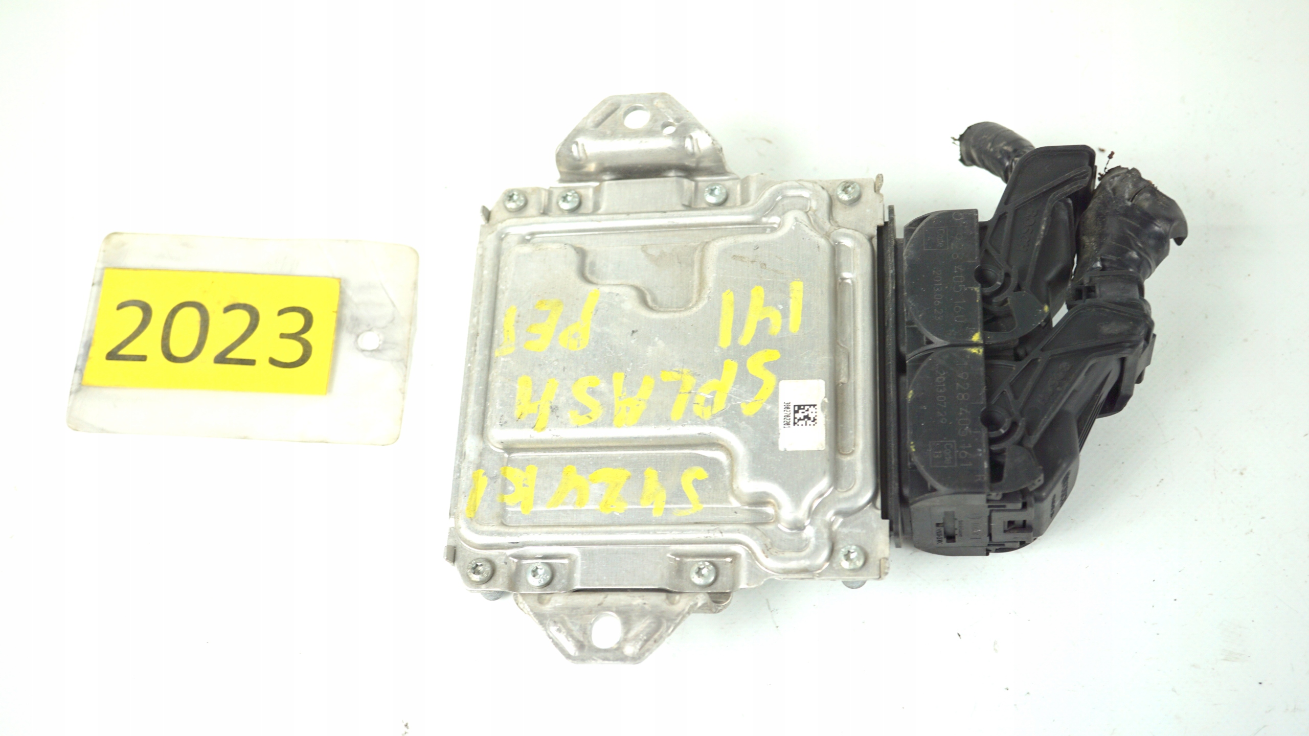 computer control unit of the engine SUZUKI SPLASH 1.4 33920-85L25 N2 0261S10312