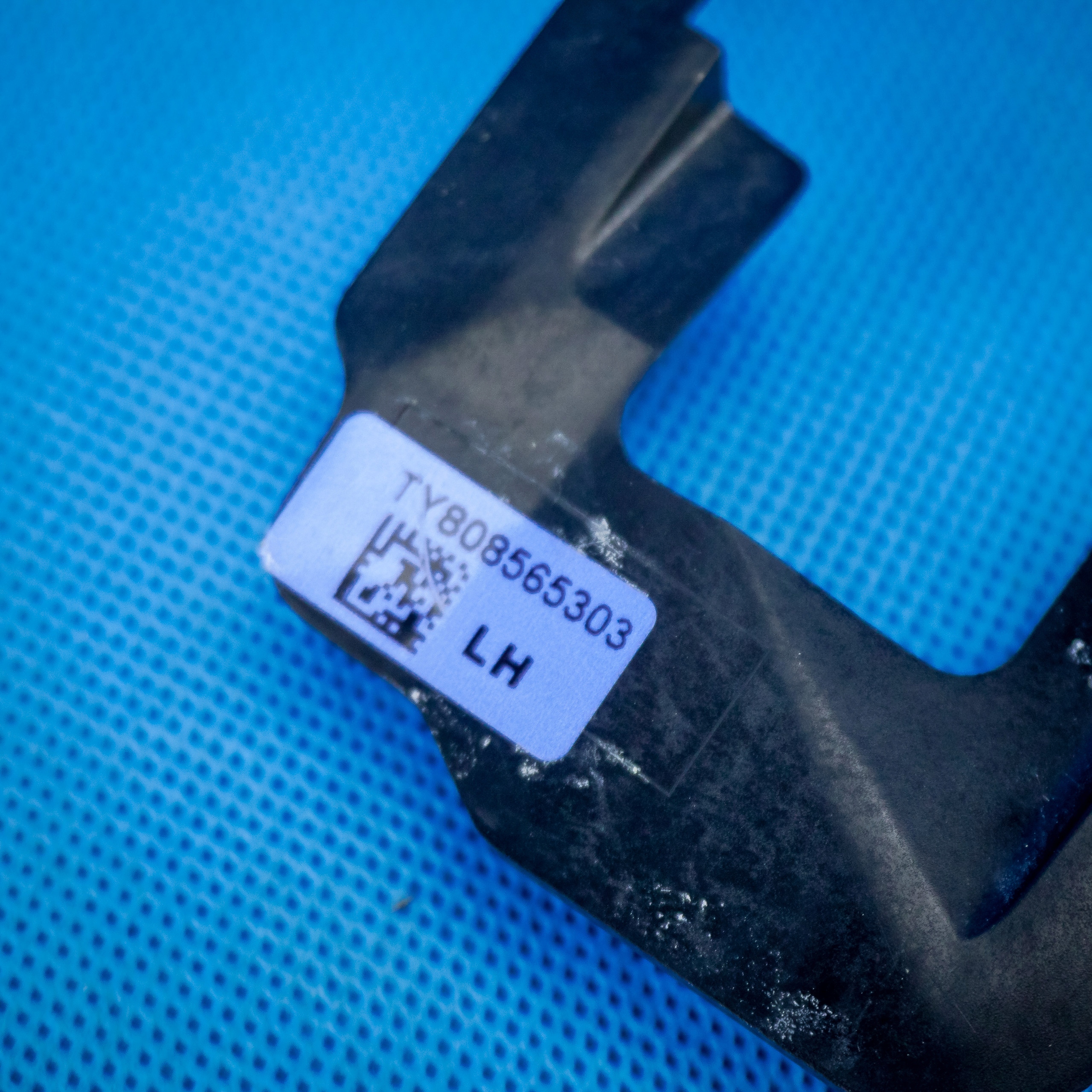 control unit retainer changes supports front rear part BMW X5 G05 LCI 51128085653 8085653
