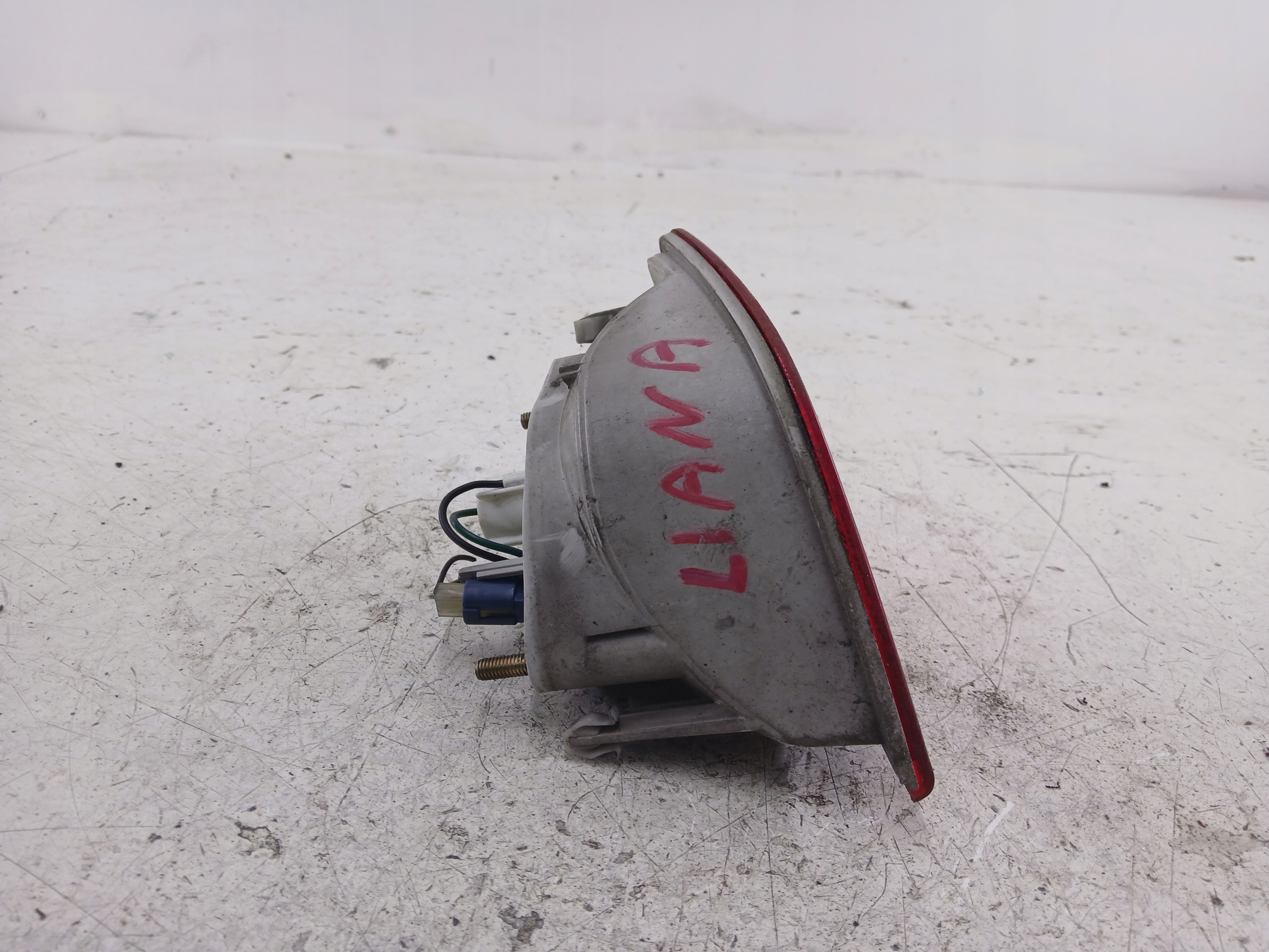 SUZUKI LIANA and light left rear part trunk door