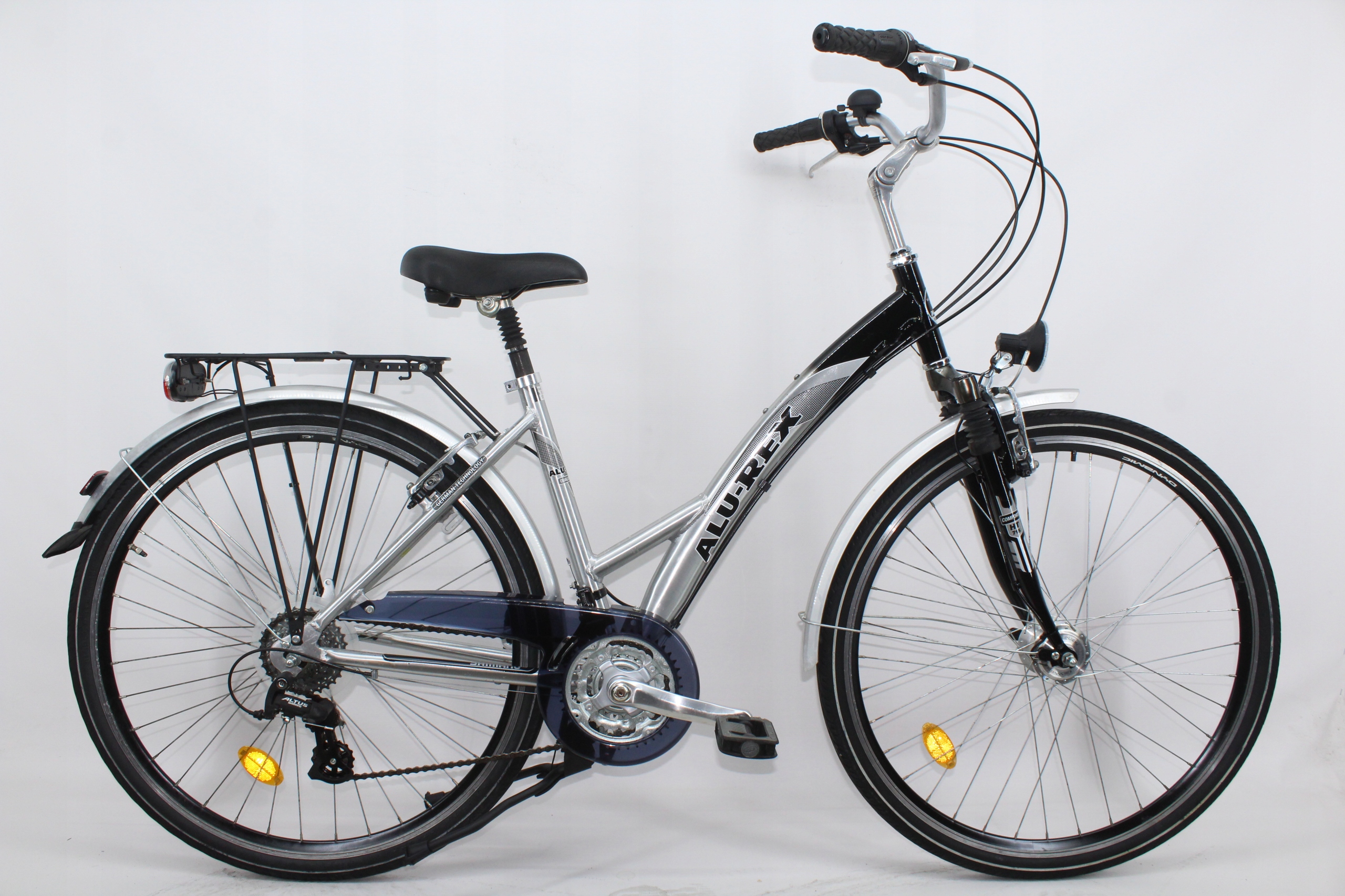 PIĘKNY ALU ROWER DAMSKI "PROPHETE" KOŁA 28'' 24 BIEGI PRĄDNICA