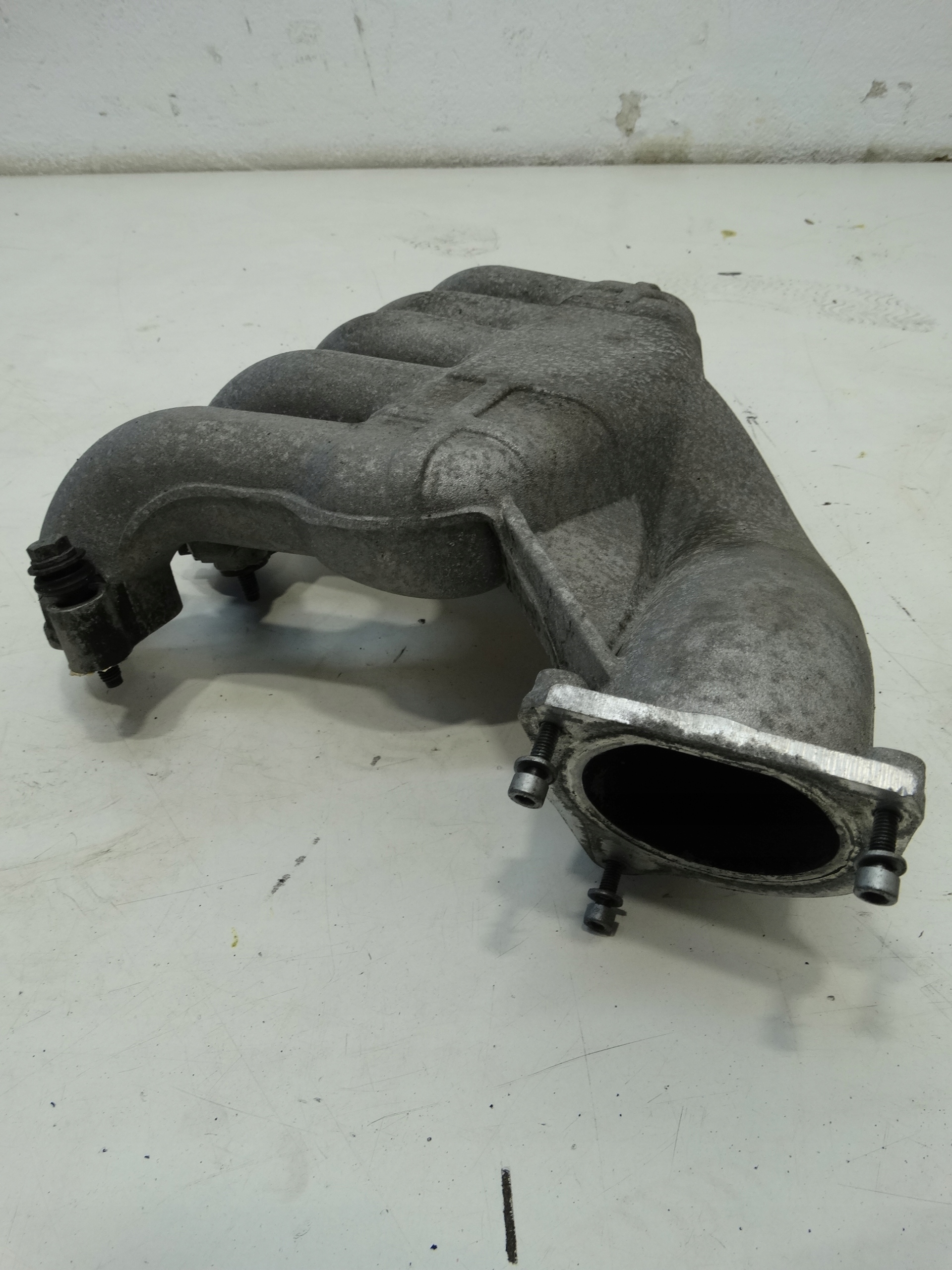 intake manifold VOLKSWAGEN T5 TRANSPORTER 2.5 TDI 070129713F