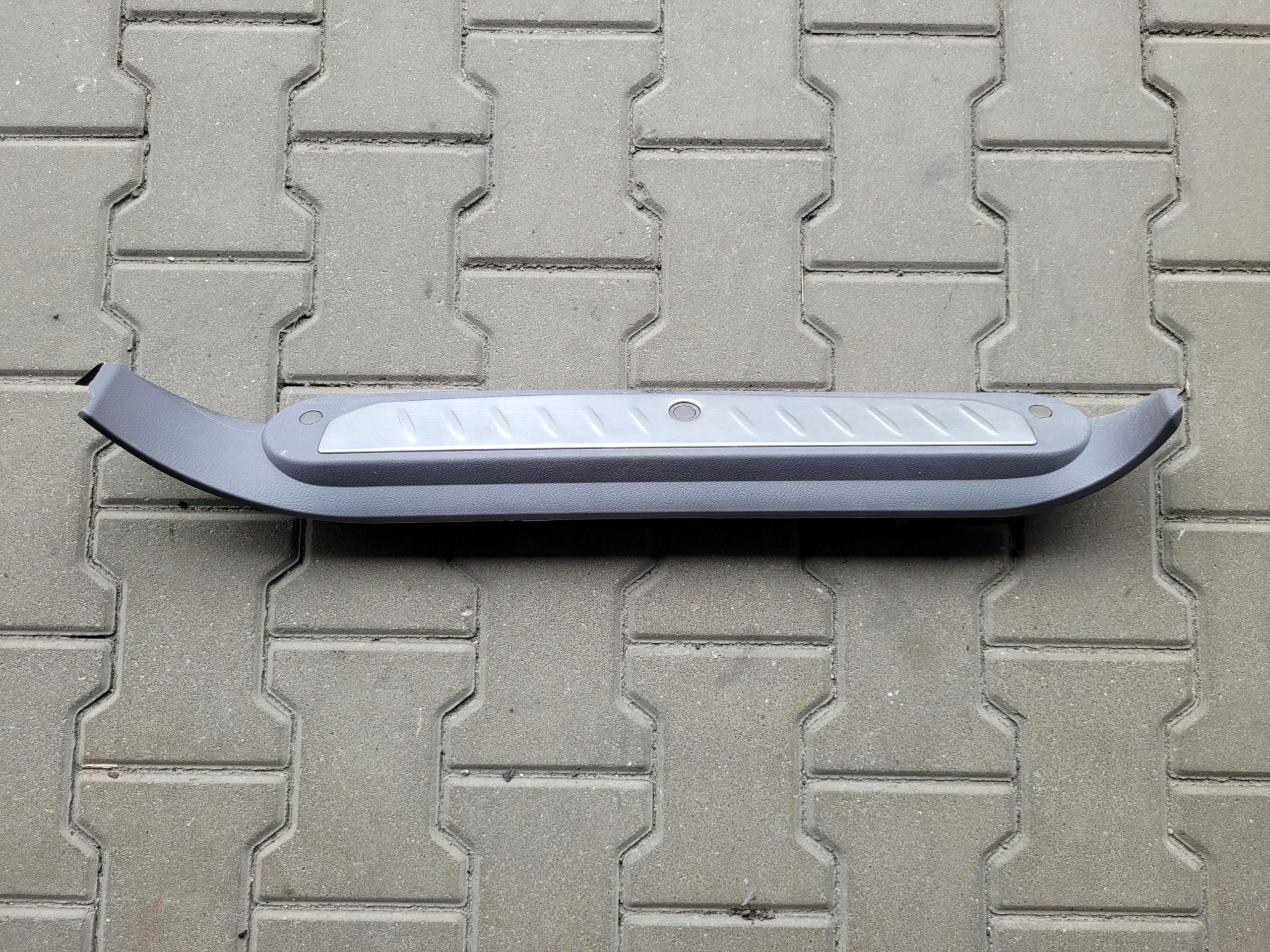 moulding cap threshold front right 77290-21001 SSANGYONG RODIUS II