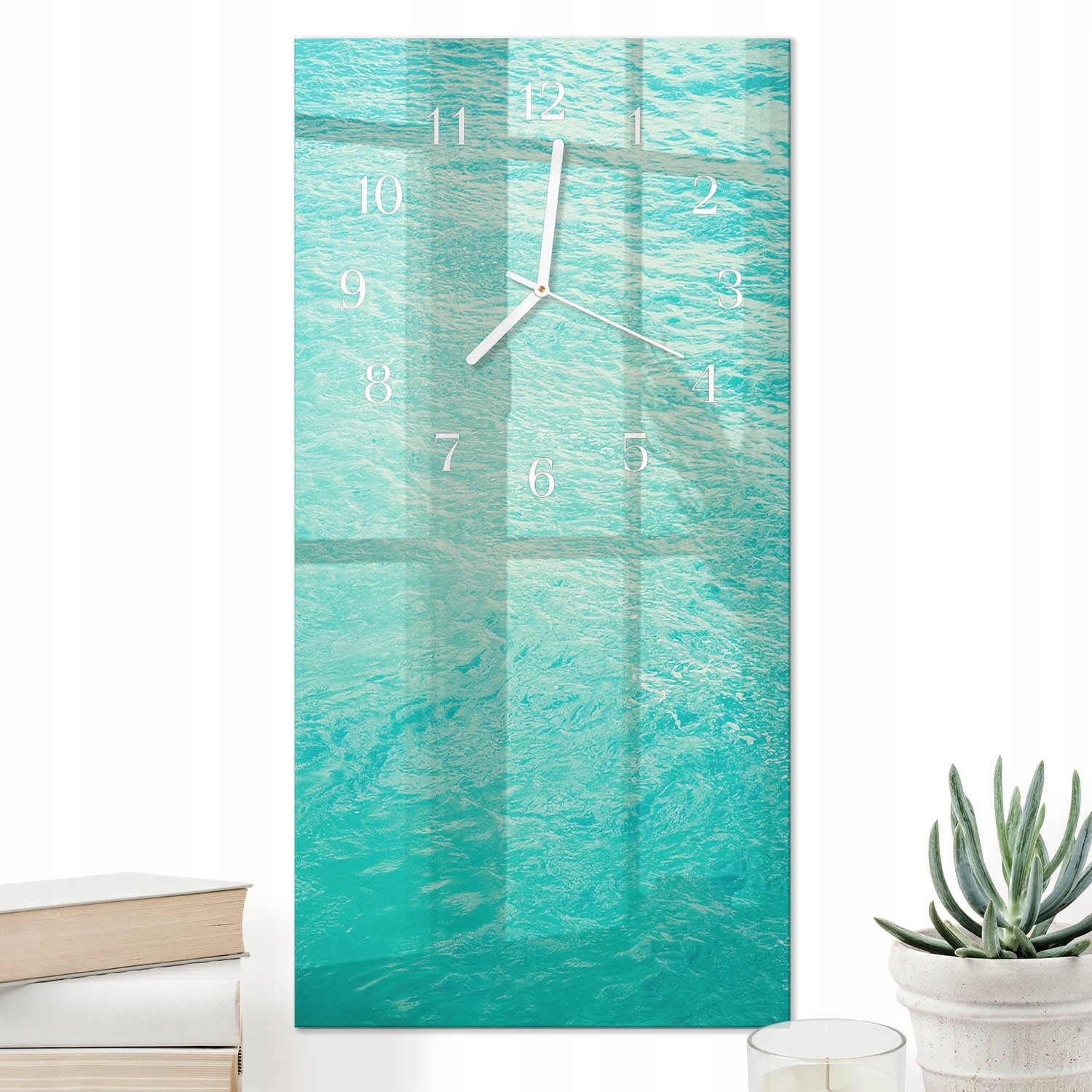 Minimalistický vertikální nástěnný hodinový stroj o rozměrech 30 x 60 cm se vzorem vody