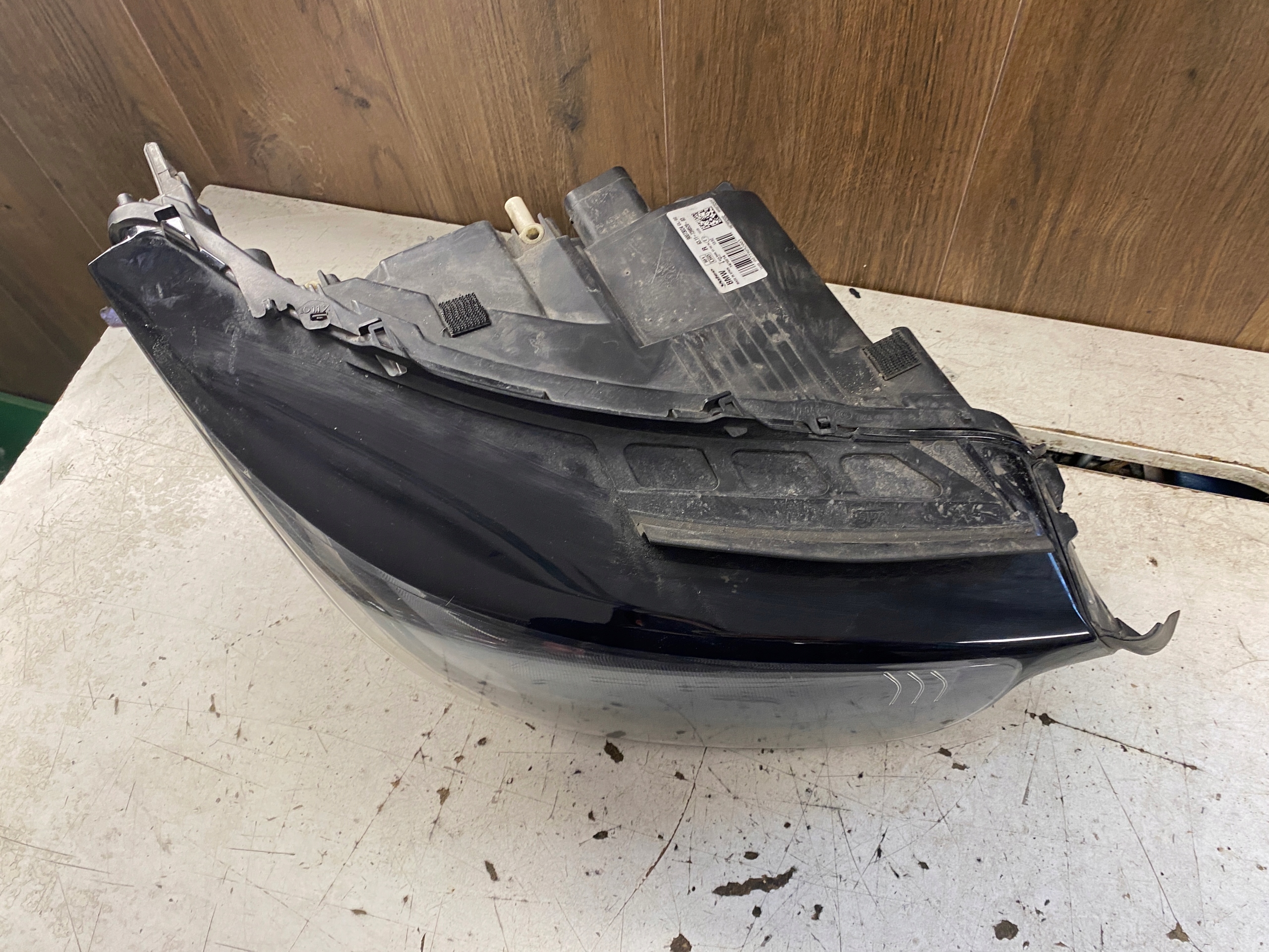 BMW i3 правый передний full led