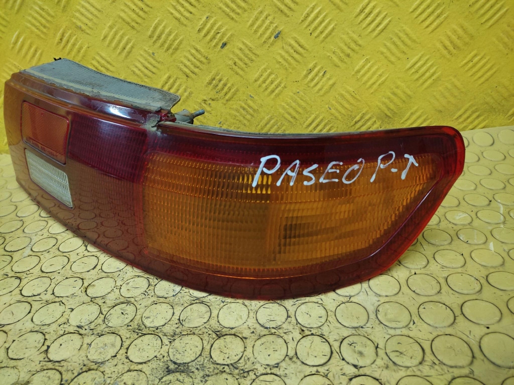 TOYOTA PASEO light right rear part