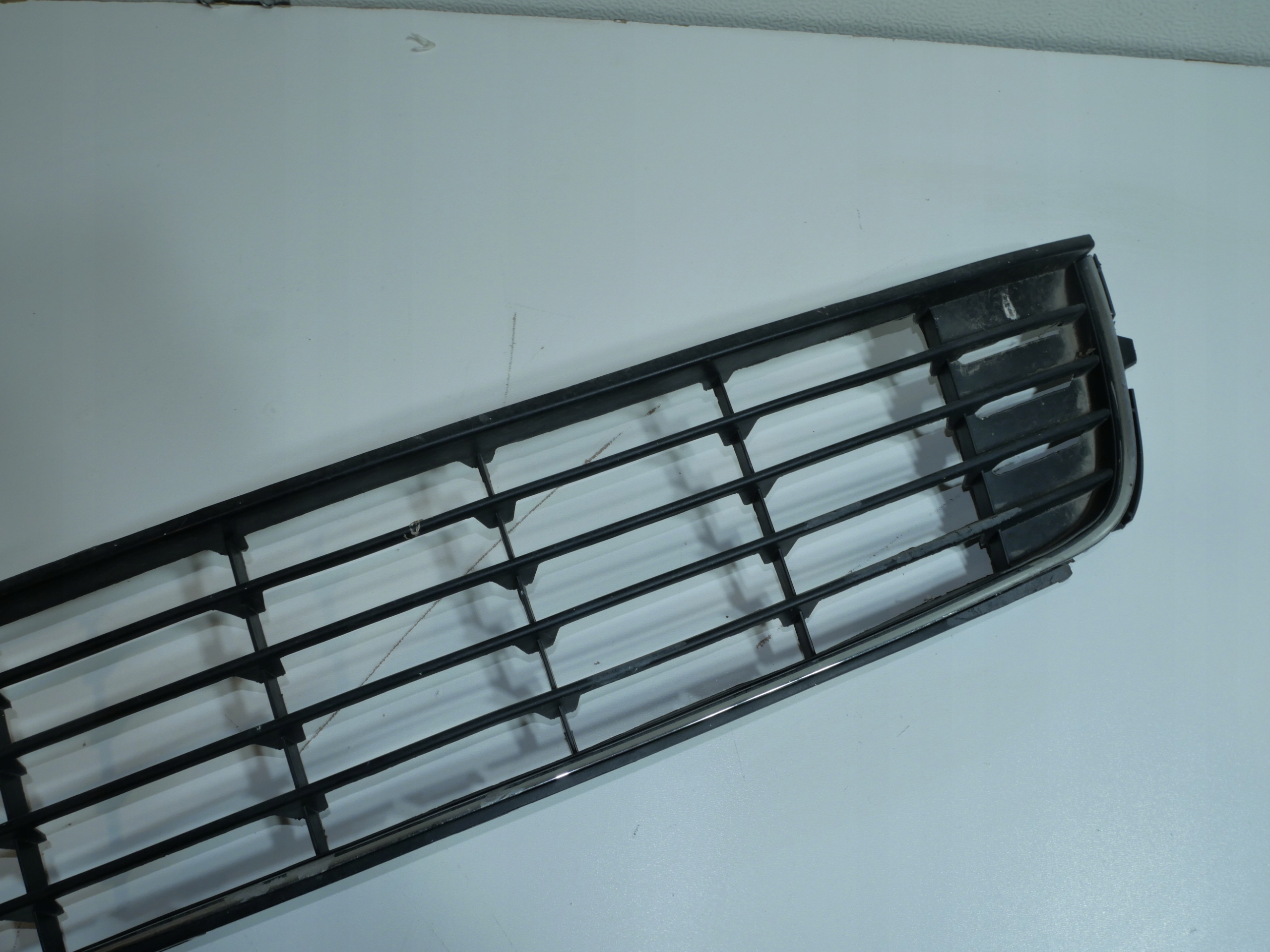 VW TOURAN grill grille grid central front 1T0853677C