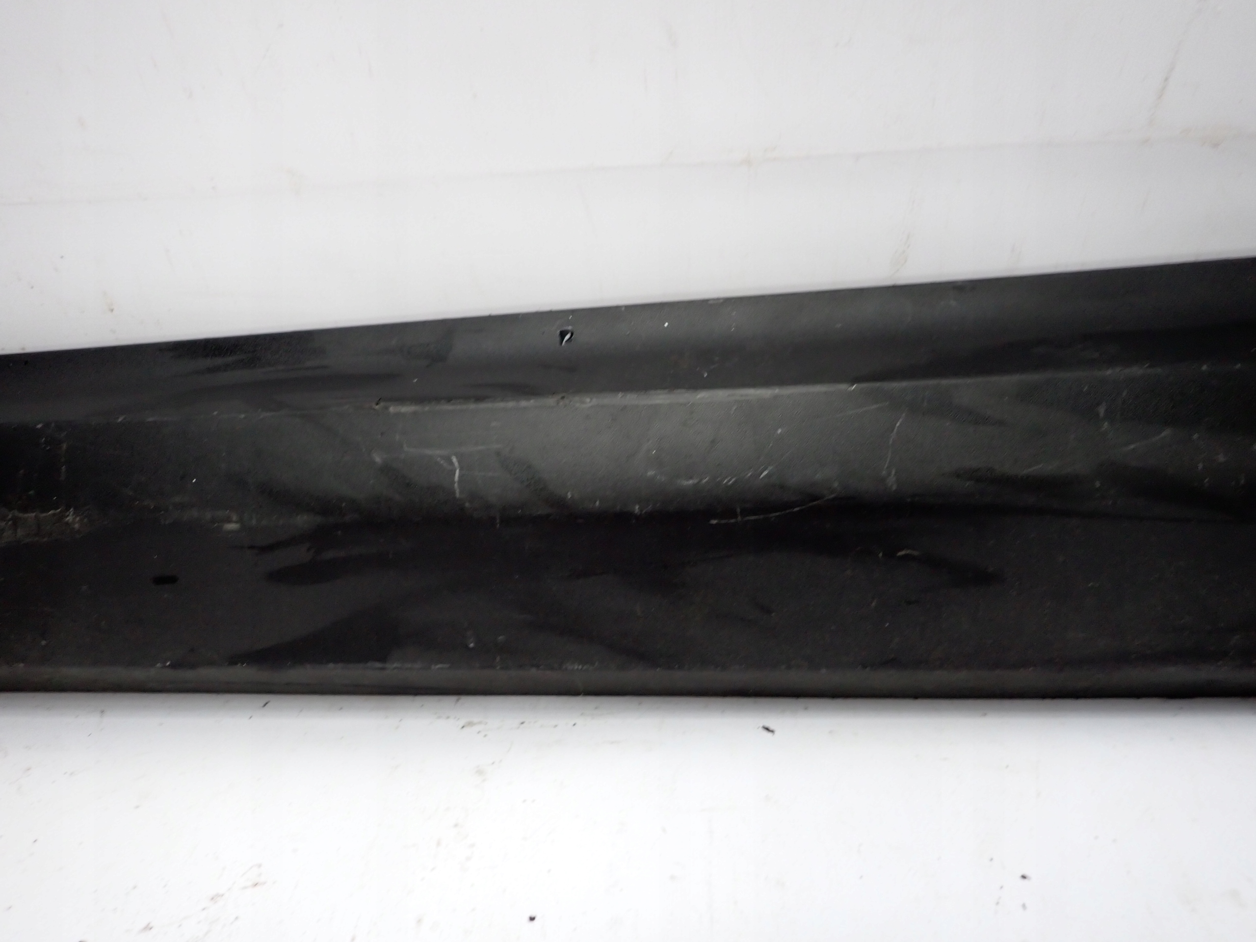 moulding for door left front front SKODA KODIAQ 565
