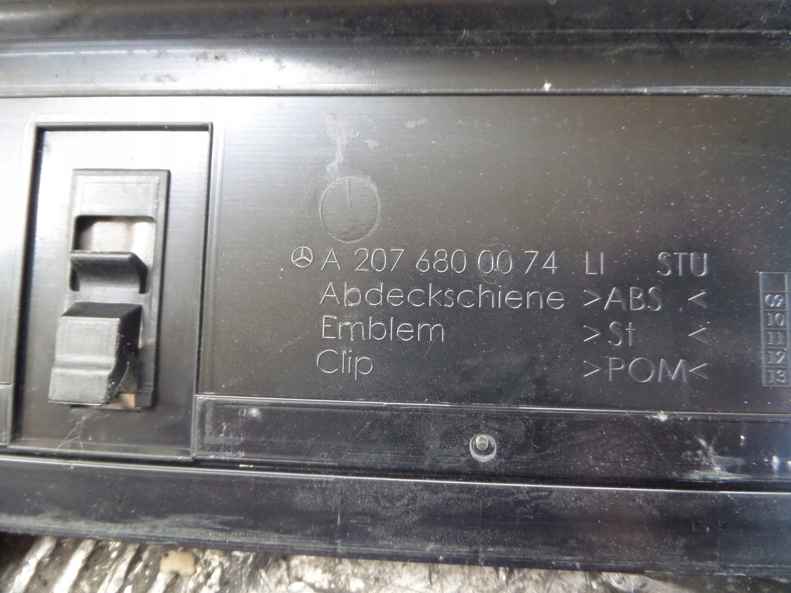 Mercedes-Benz OE A2076800074 A2076800174