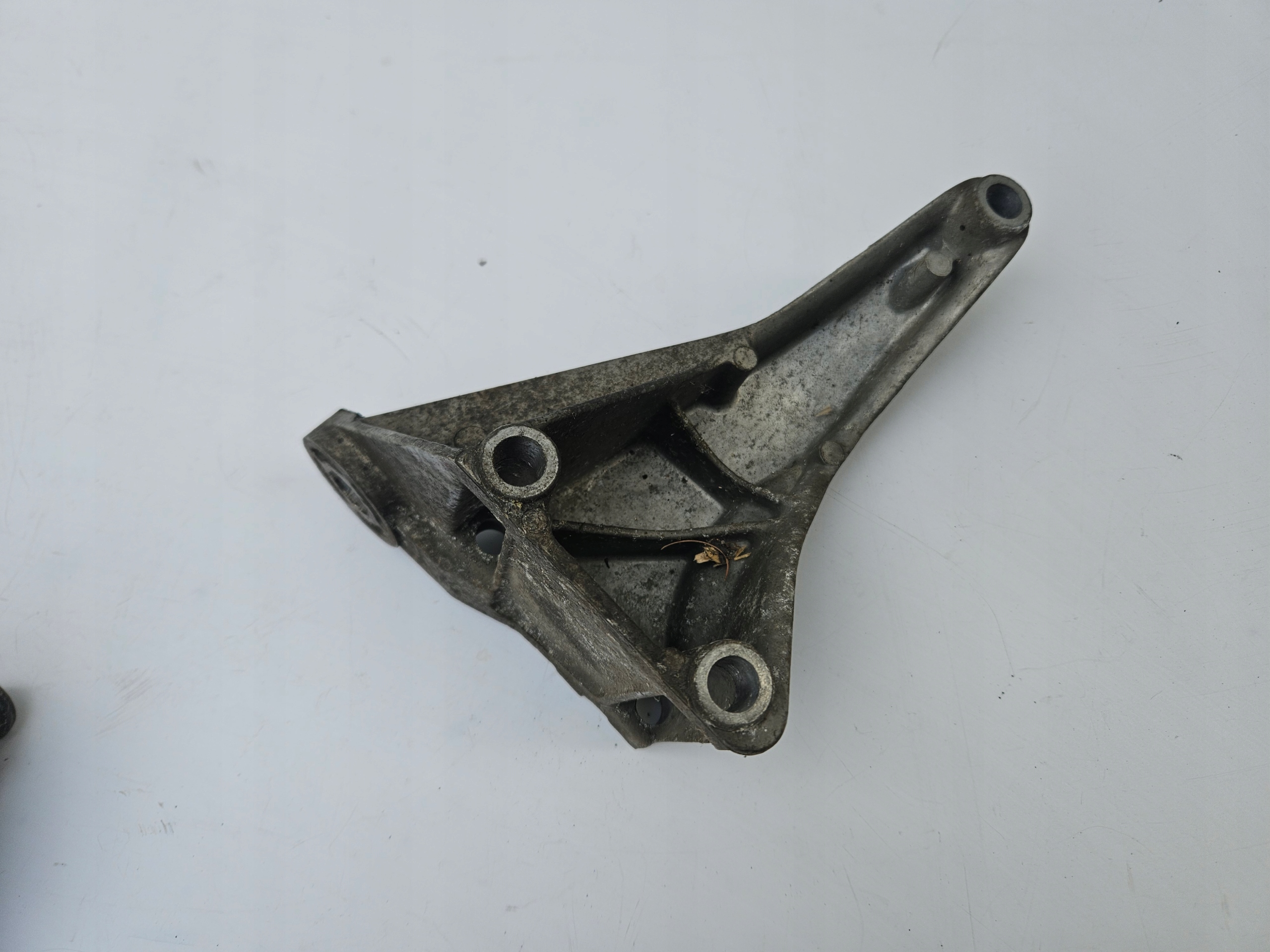 Stütze links Halter links Getriebe getriebe AUDI A8 D2 4.2 TIPTRONIC 4HP CML
