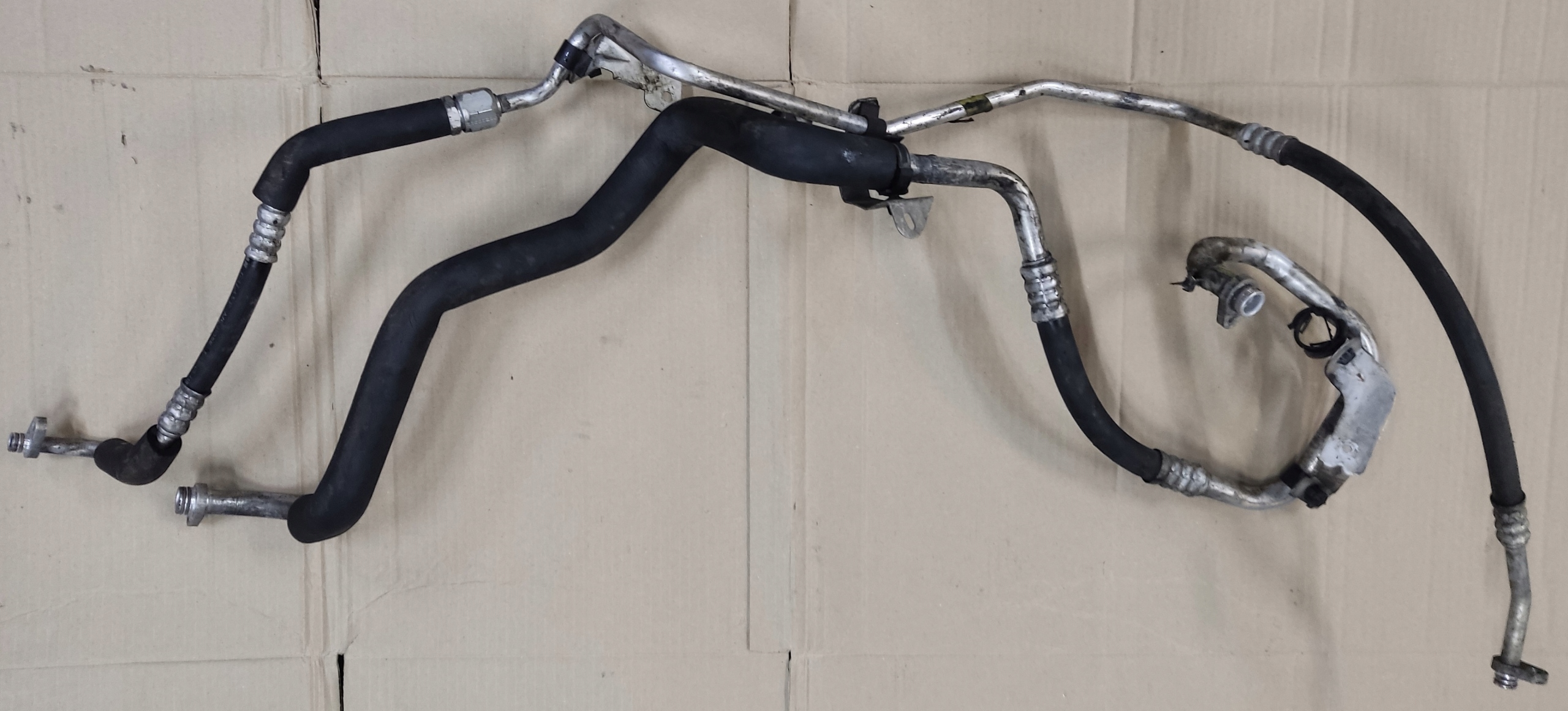 ВОЗДУХОВОДЫ КОНДИЦИОНЕРА RENAULT TRAFIC II 2.5 FV