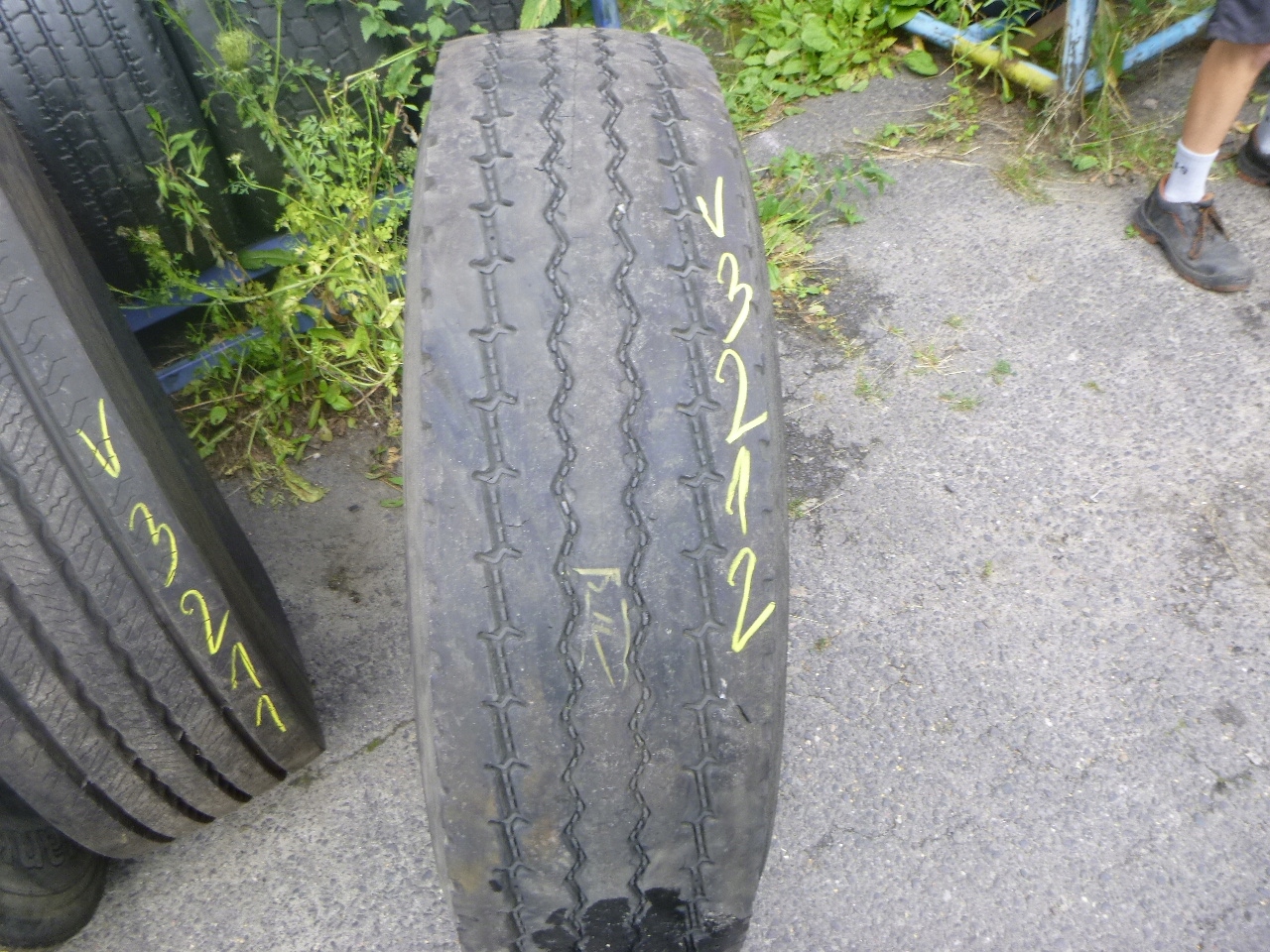 315 / 80R22,5 Pirelli FG01 передня