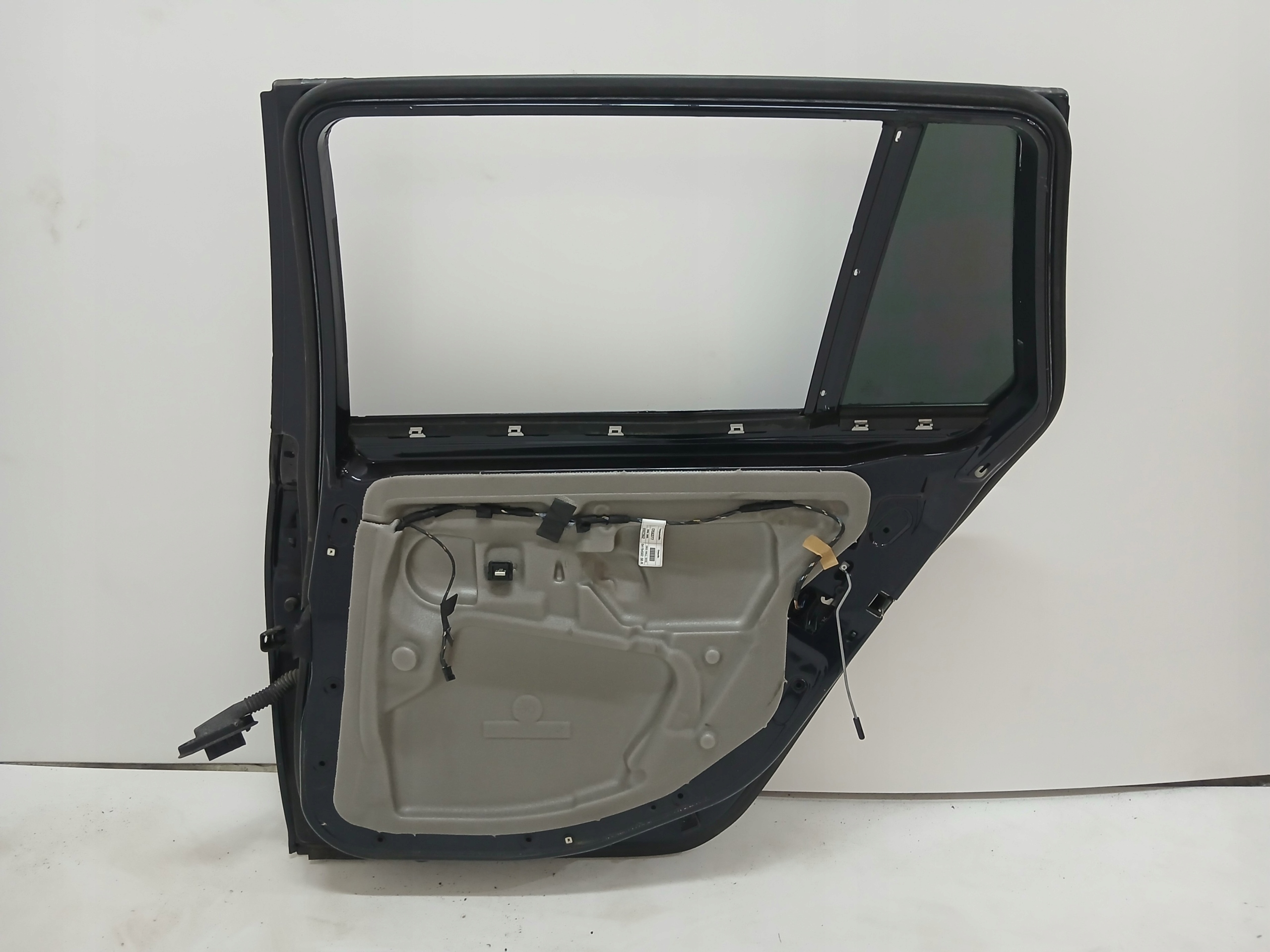 door right rear. rear part BMW E61 CARBONSCHWARZ