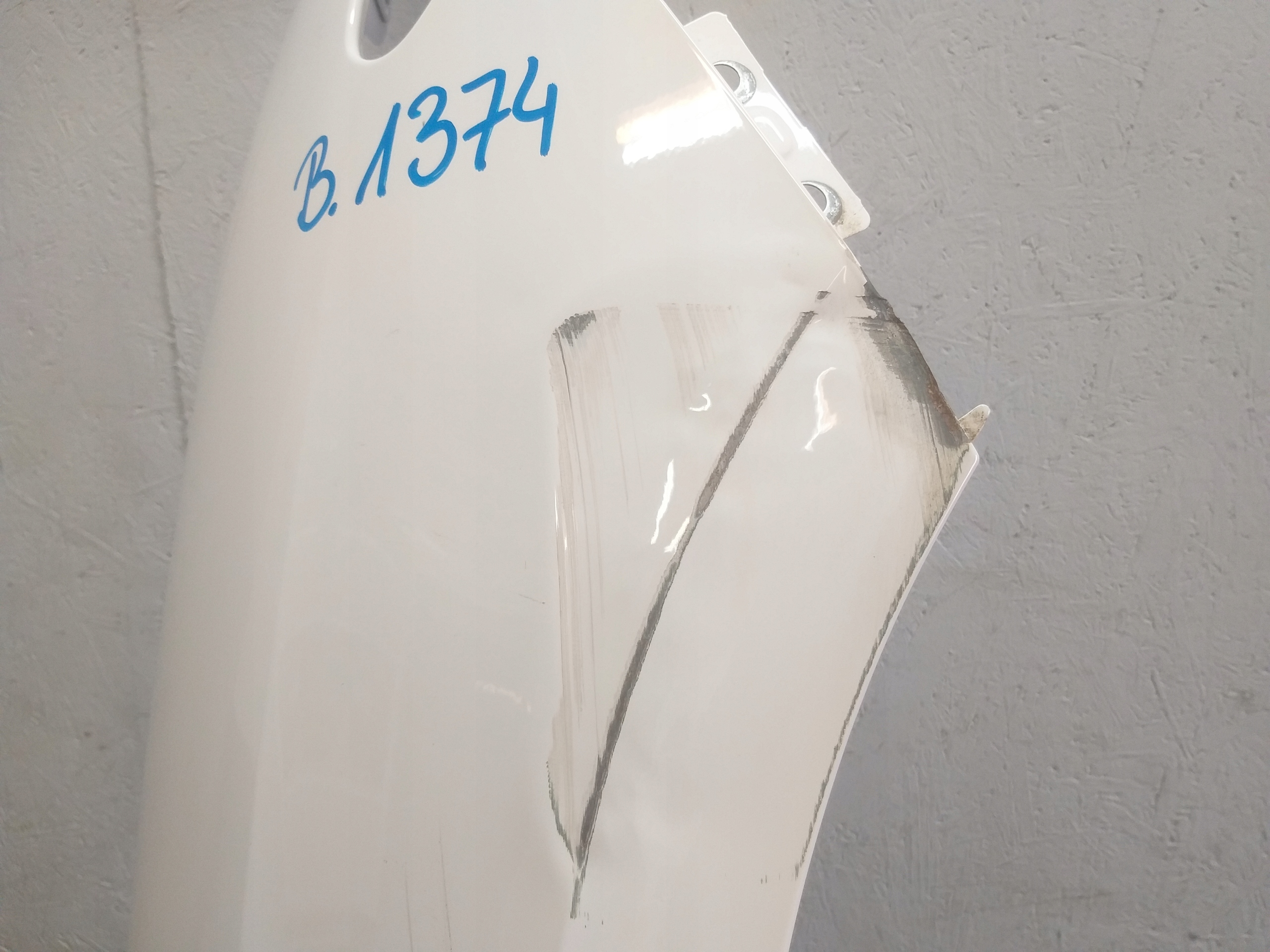 fender front right SEAT LEON IV 4