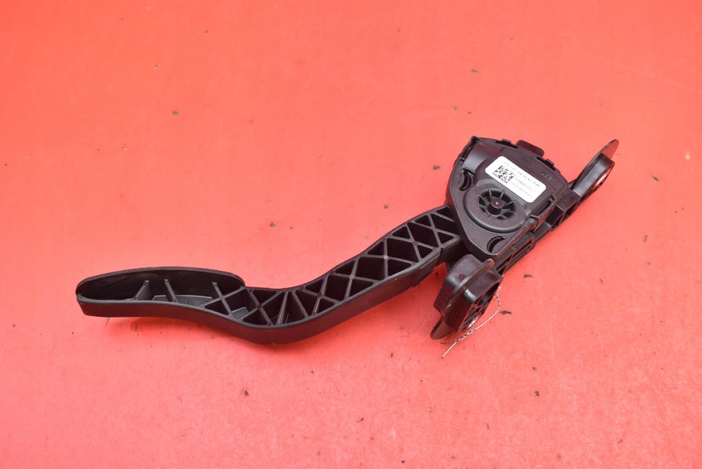 potentiometer accelerator pedal 6PV933370-17 TESLA MODEL S P85D AWD 12-20