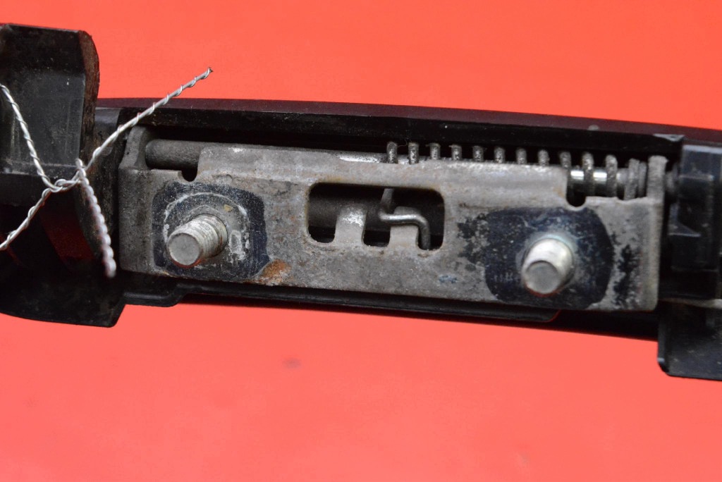 handle left front front black MITSUBISHI 6 VI Z30 02-09