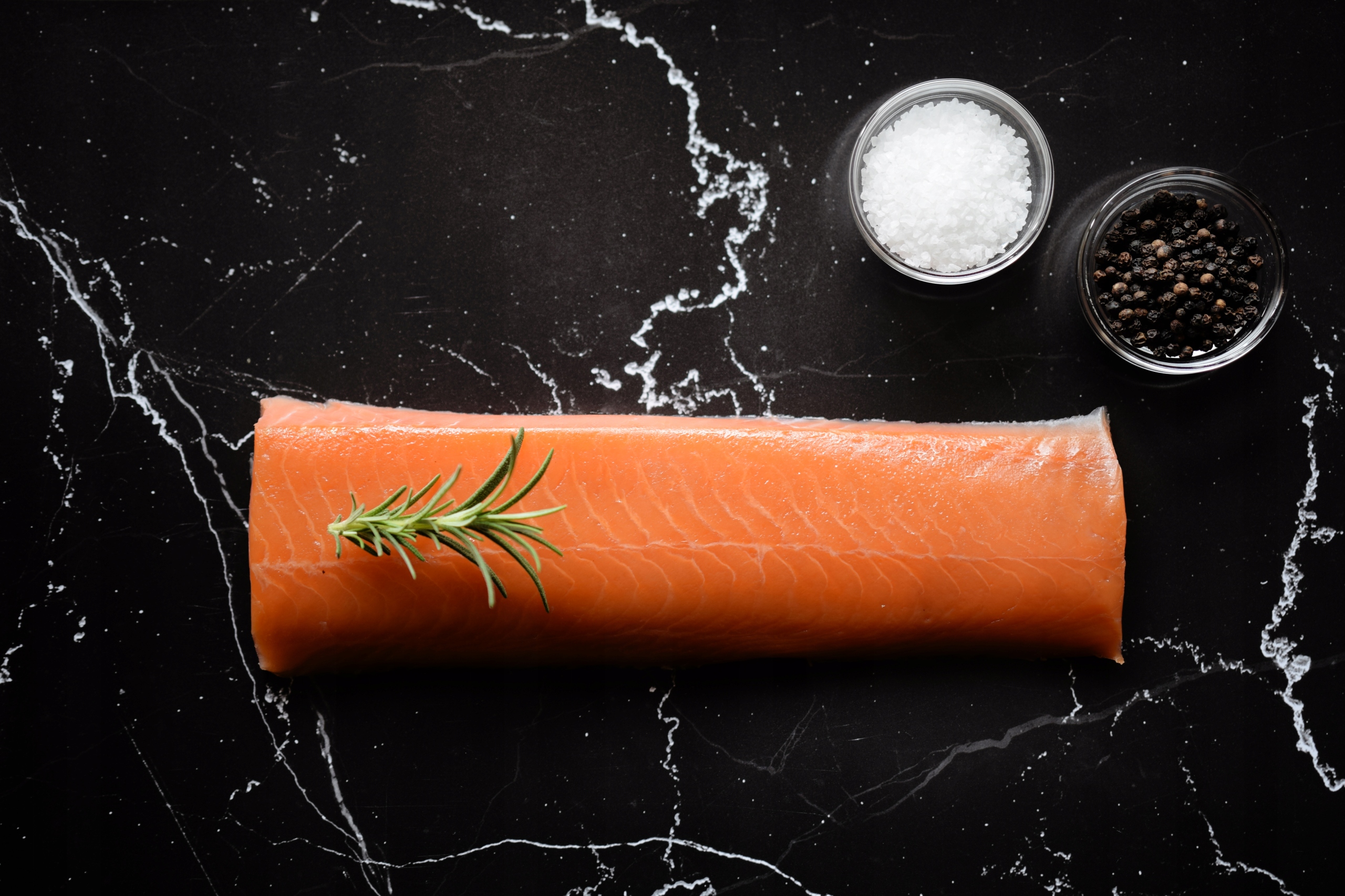 Levně Svíčková ze skotského lososa uzeného za studena