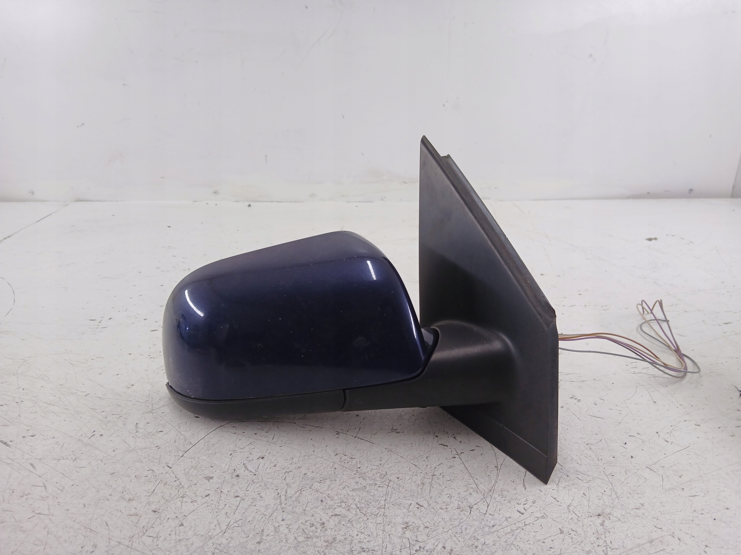 VW POLO 9N mirror right LB5N 5 PIN without WTYCZKI
