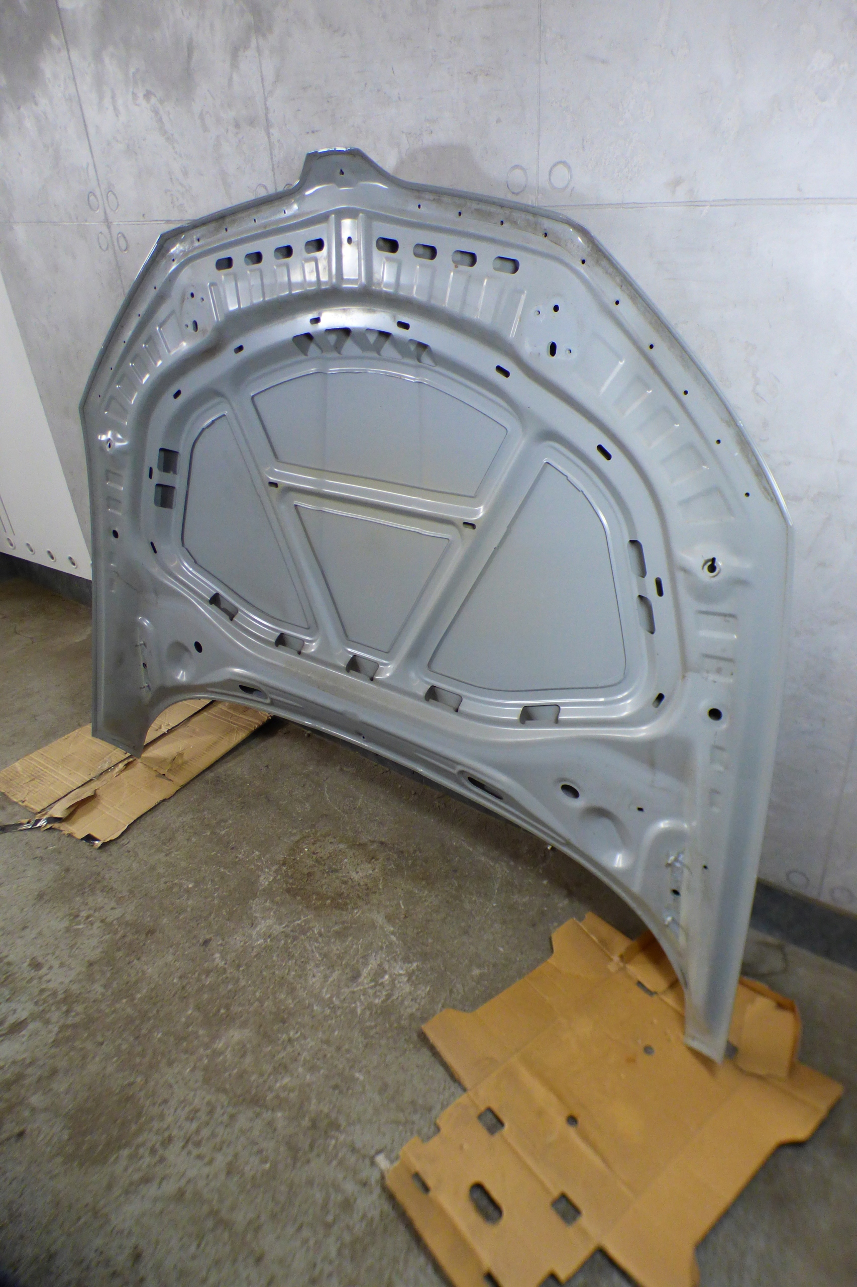 Cofano 3V0823155 Originale lakier SKODA SUPERB III