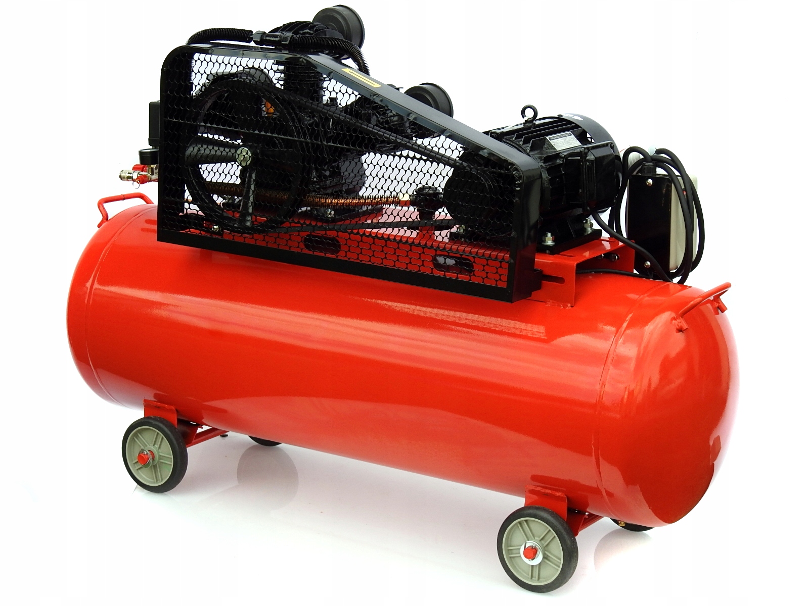 KOMPRESOR OLEJOWY 200L ZE SPRĘŻARKĄ 5.9KM 690 l/min Moc silnika 4 KM