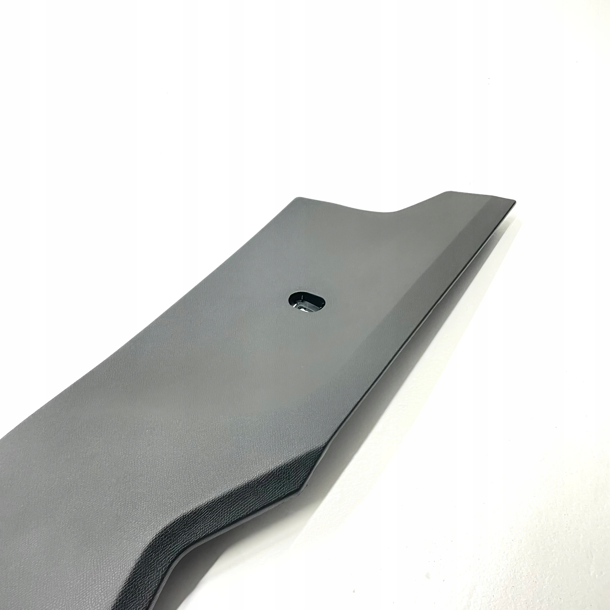 SEAT LEON IV OSŁONA TUNELU LEWA 5FB863045 Producent części SEAT OE