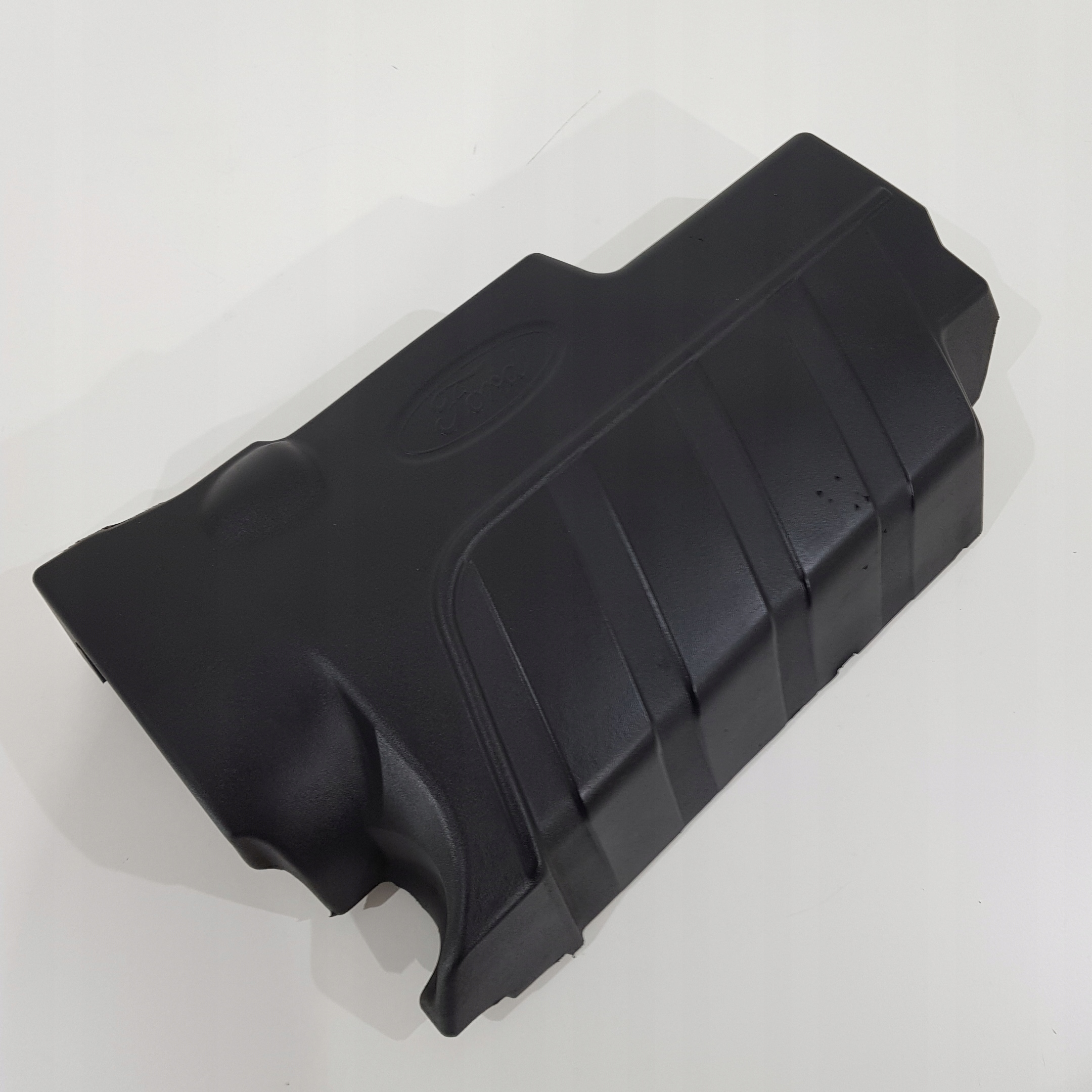 ВЕРХНЯЯ КРЫШКА ДВИГАТЕЛЯ JG9Q-6A949-BC EDGE 2.0 TDCI