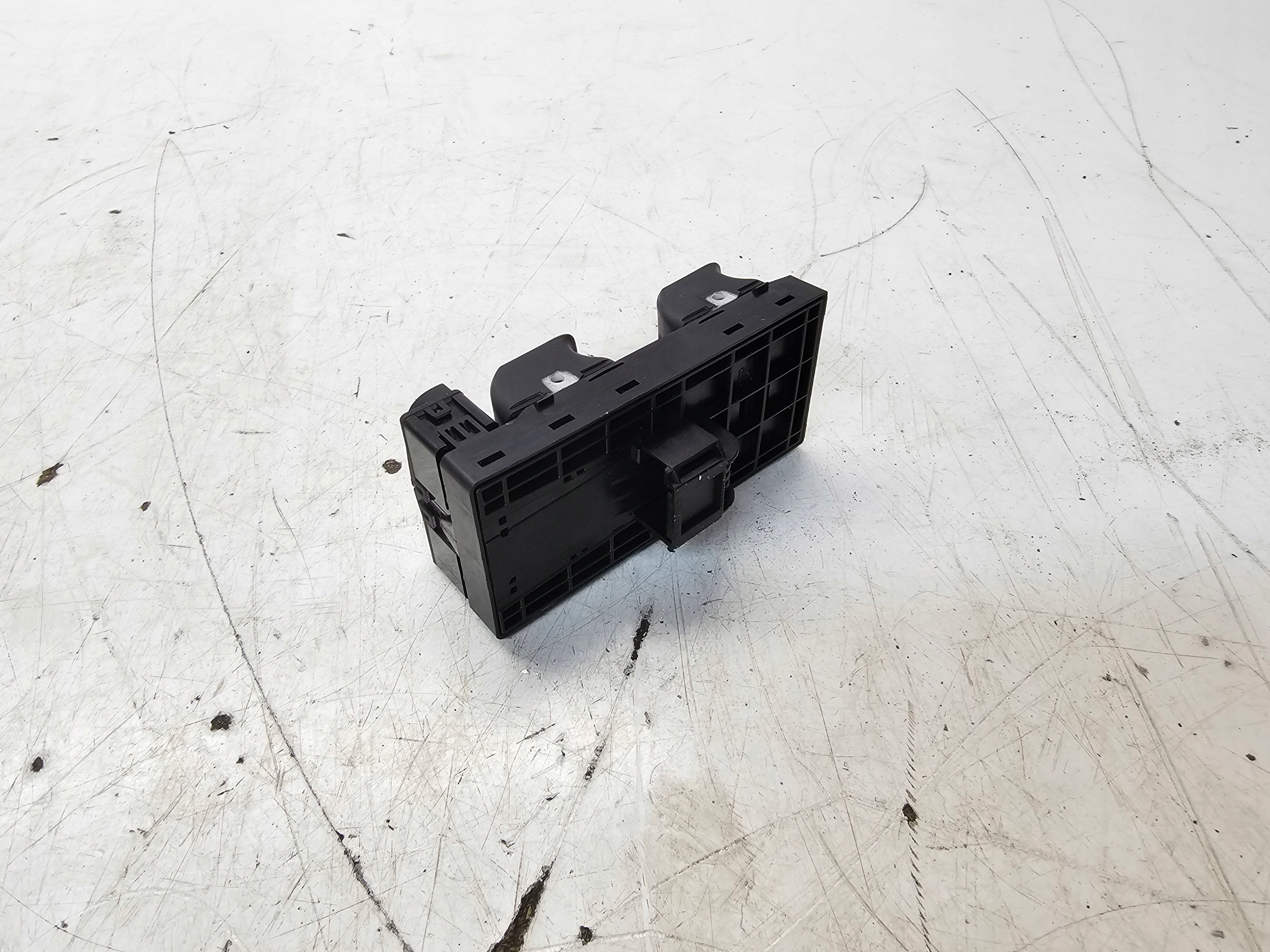 switch switch of the window AUDI Q3 8U 8U0959851A