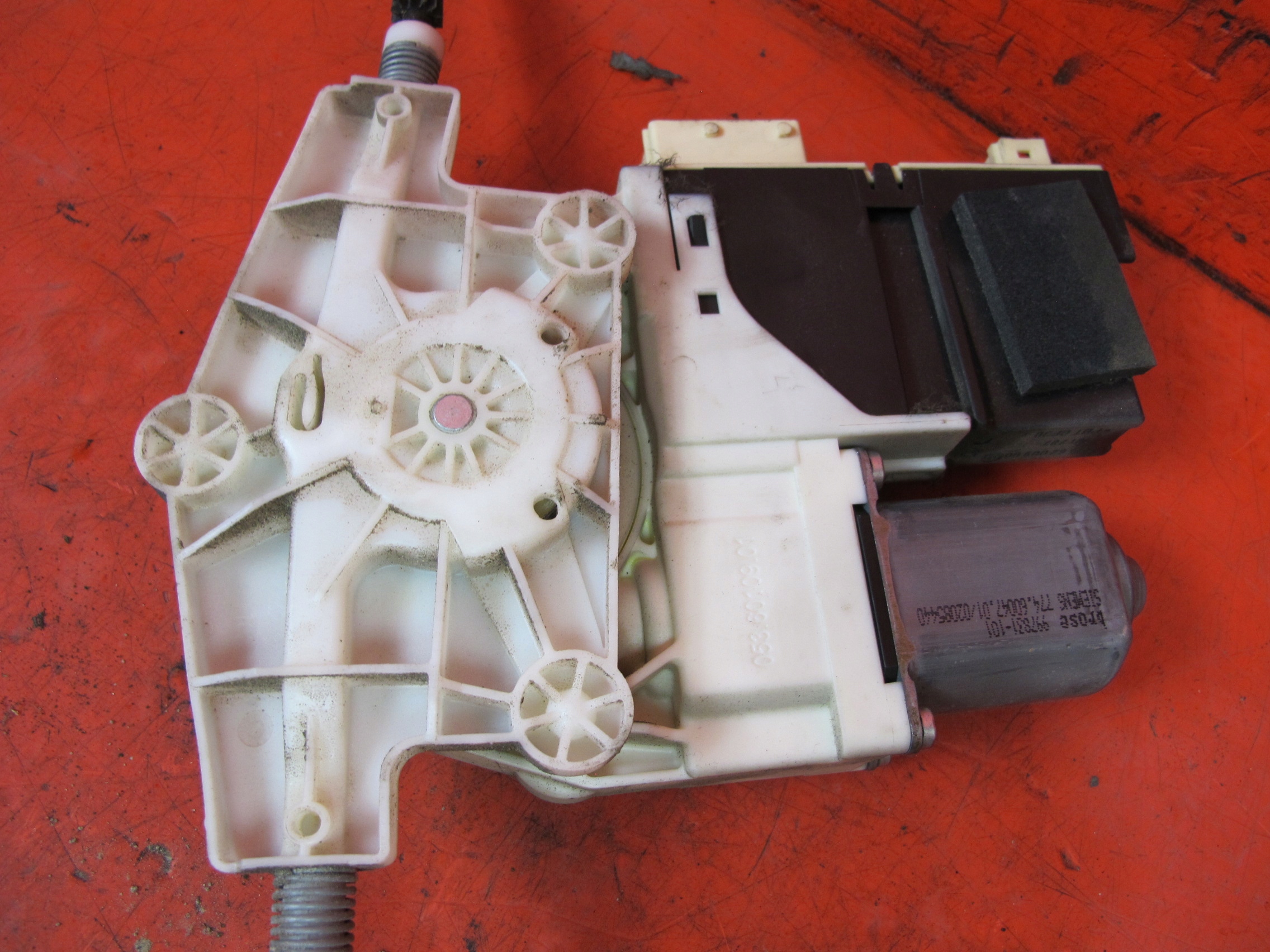 CITROEN C4 and 5D 04-11 window regulator right front