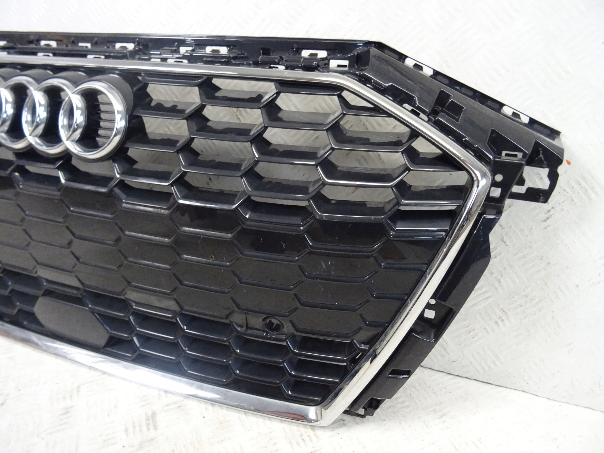 grill grille front front AUDI A3 8Y S-LINE 8Y0853651B