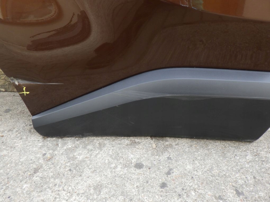 TOYOTA C-HR CHR door right rear.