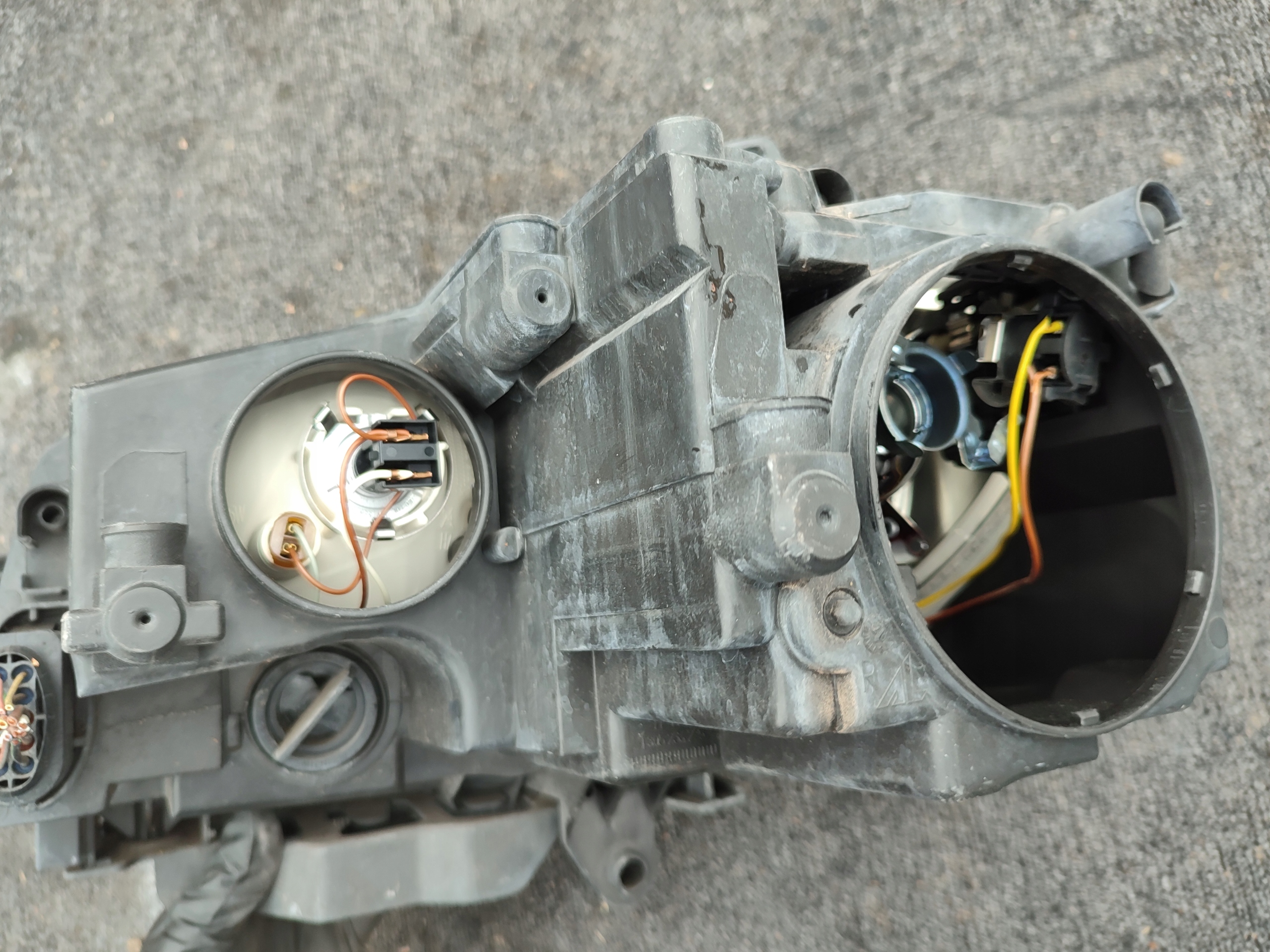 light right front front VW TOURAN and LIFT 1T1941006B EUROPA