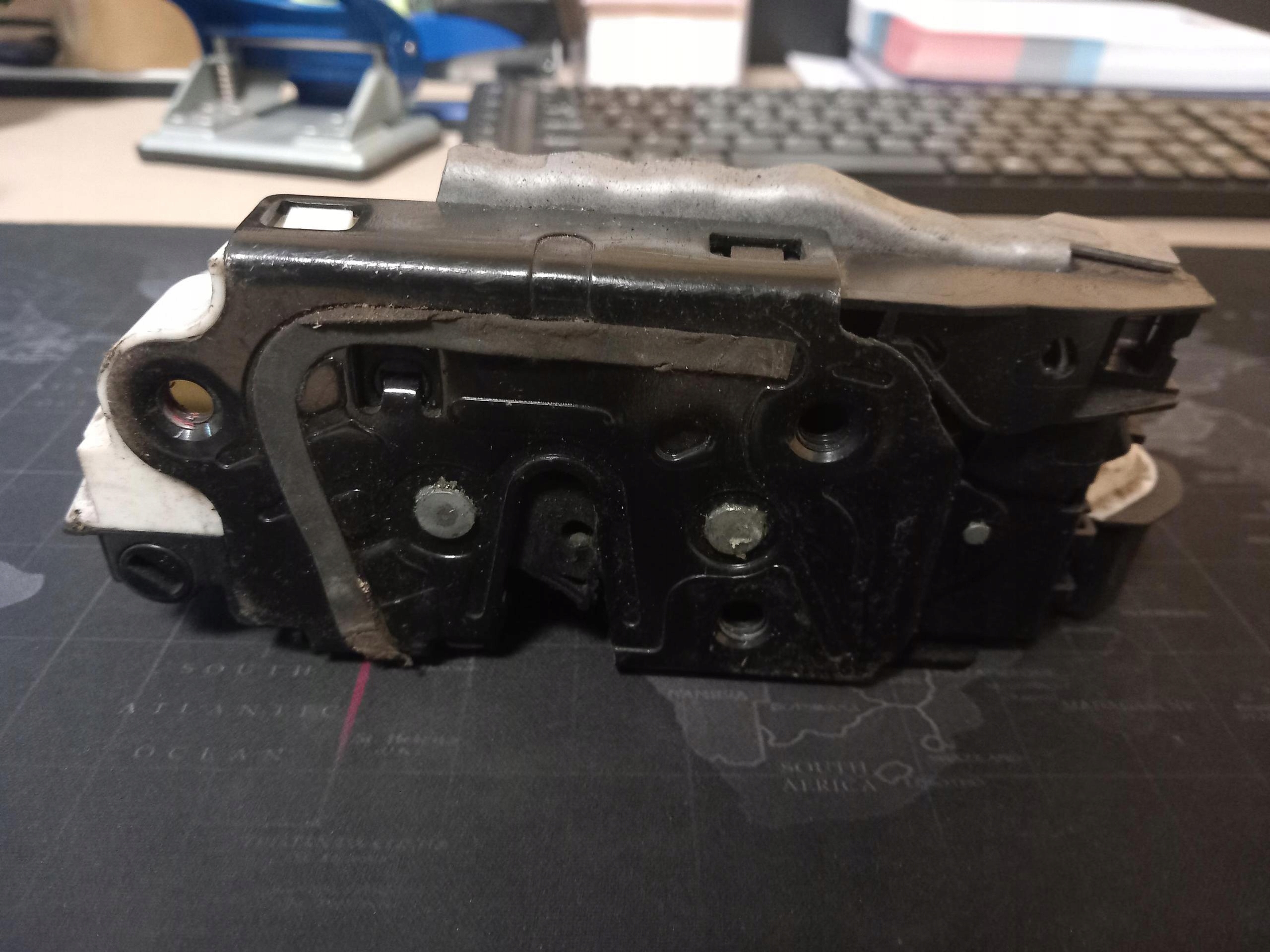 lock door right front VW GOLF VII 5K1837016E 12-20