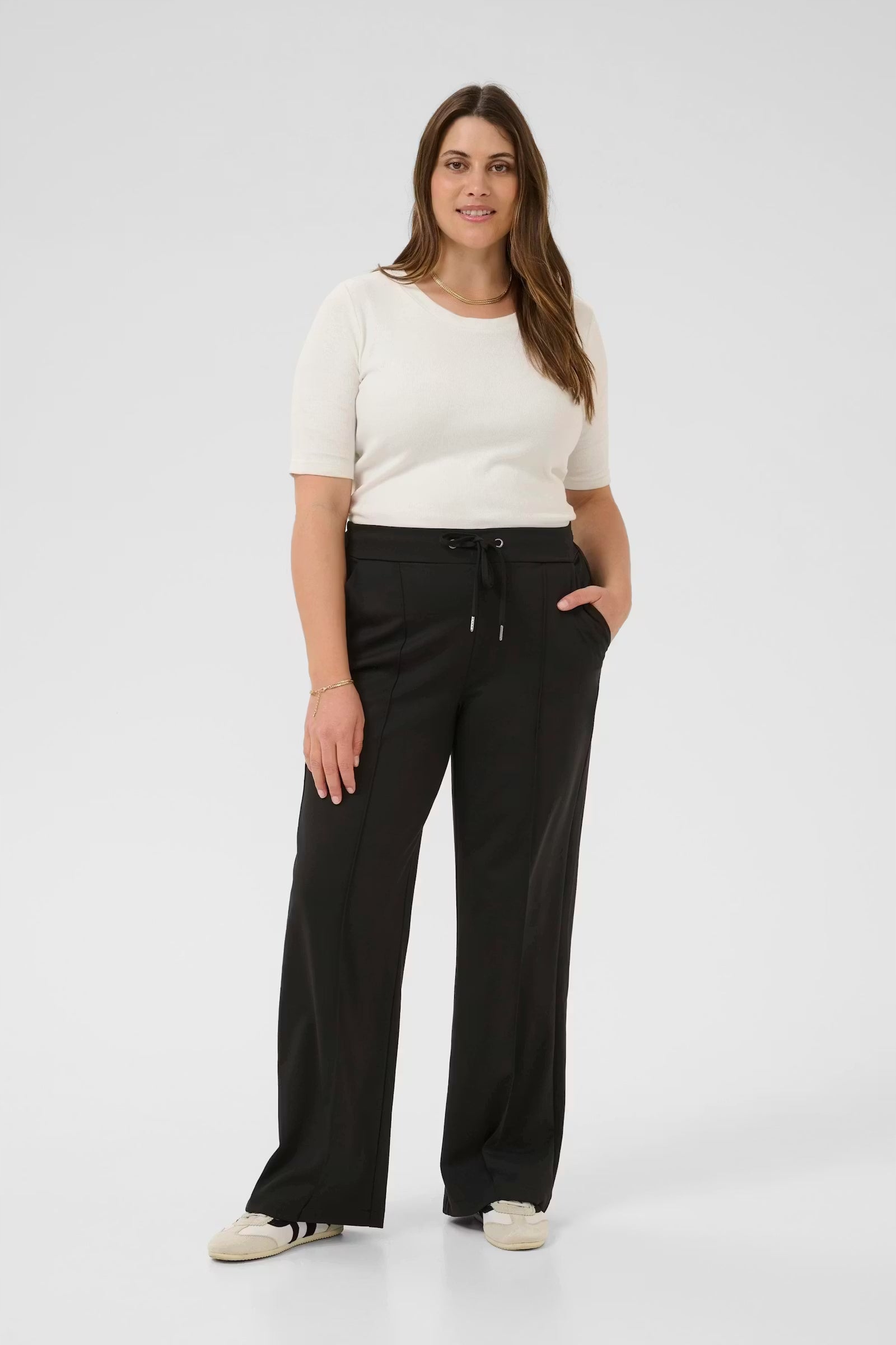 Kaffe Černé Dámské Ležérní Kalhoty Se Zavazováním V Pase Plus Size 54/56 7GA