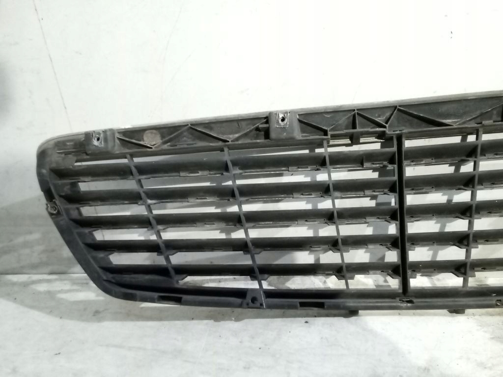 Mercedes E klasa W211 Grill Grill Grill A2118800583