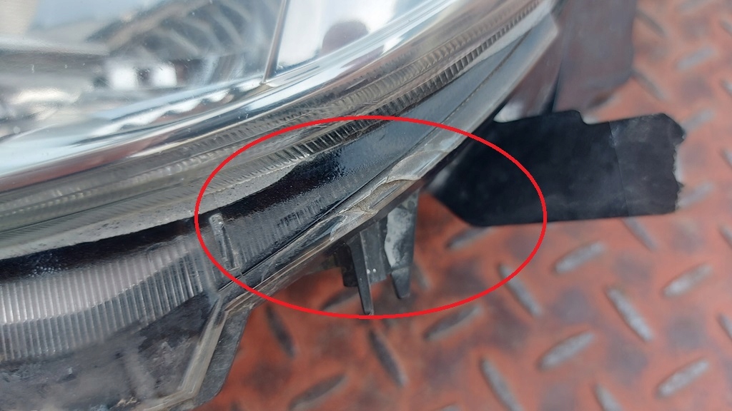 REFLEKTOR light left left front TOYOTA LAND CRUISER J200 07