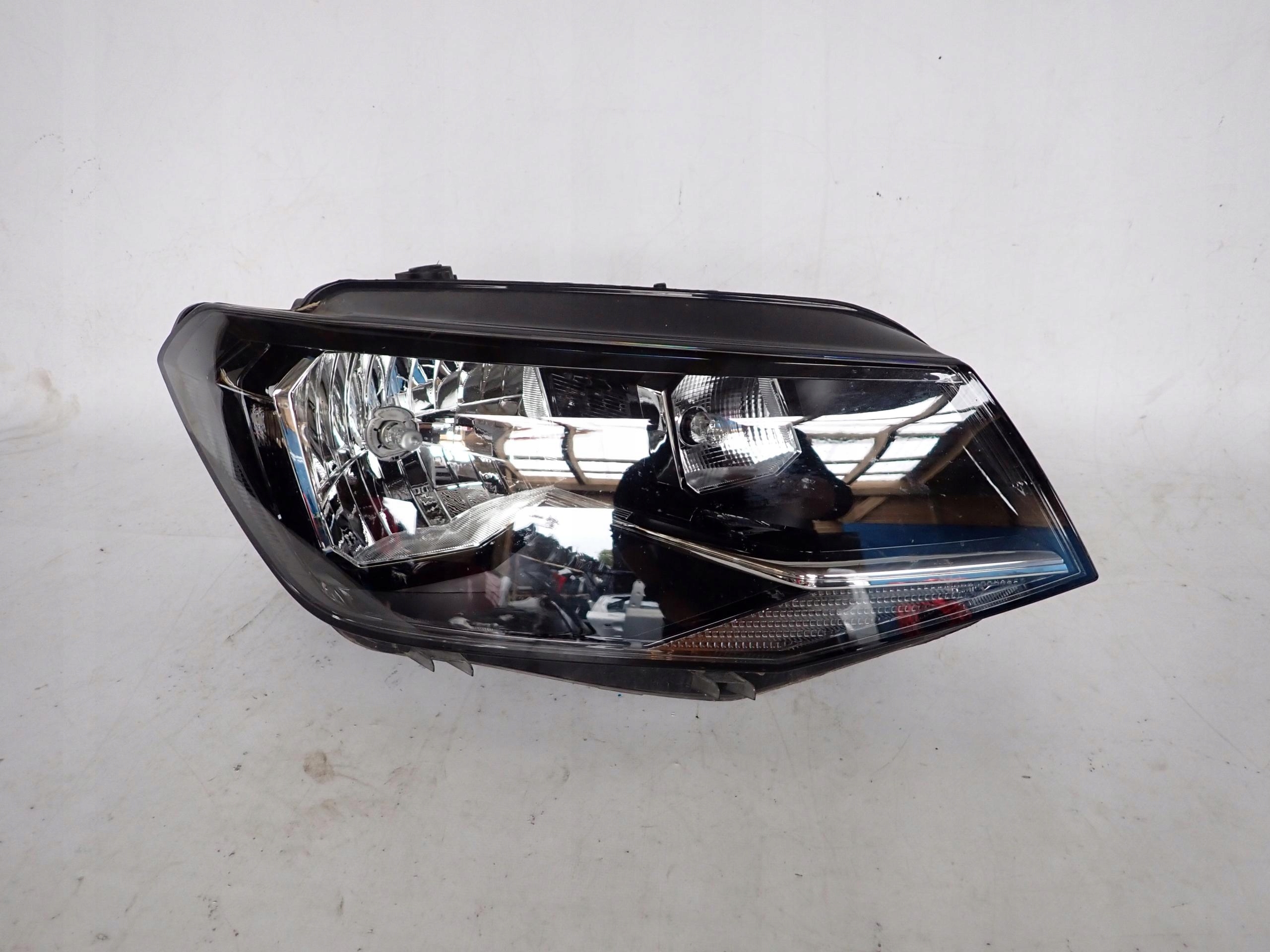 VW CADDY III 3 2K LIFT 15-20 light front front right