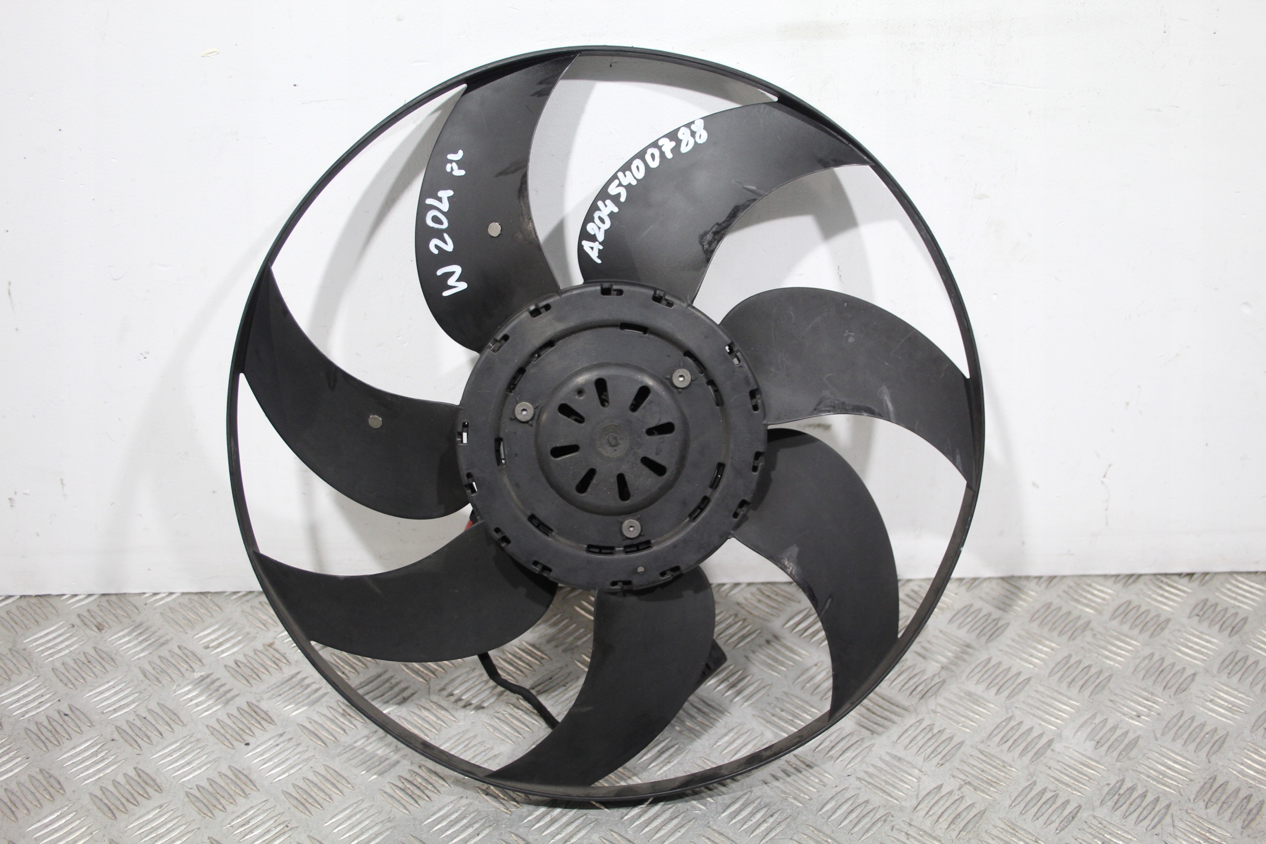 ventilátor chladiče C-KLASA W204 LIFT A2045400788