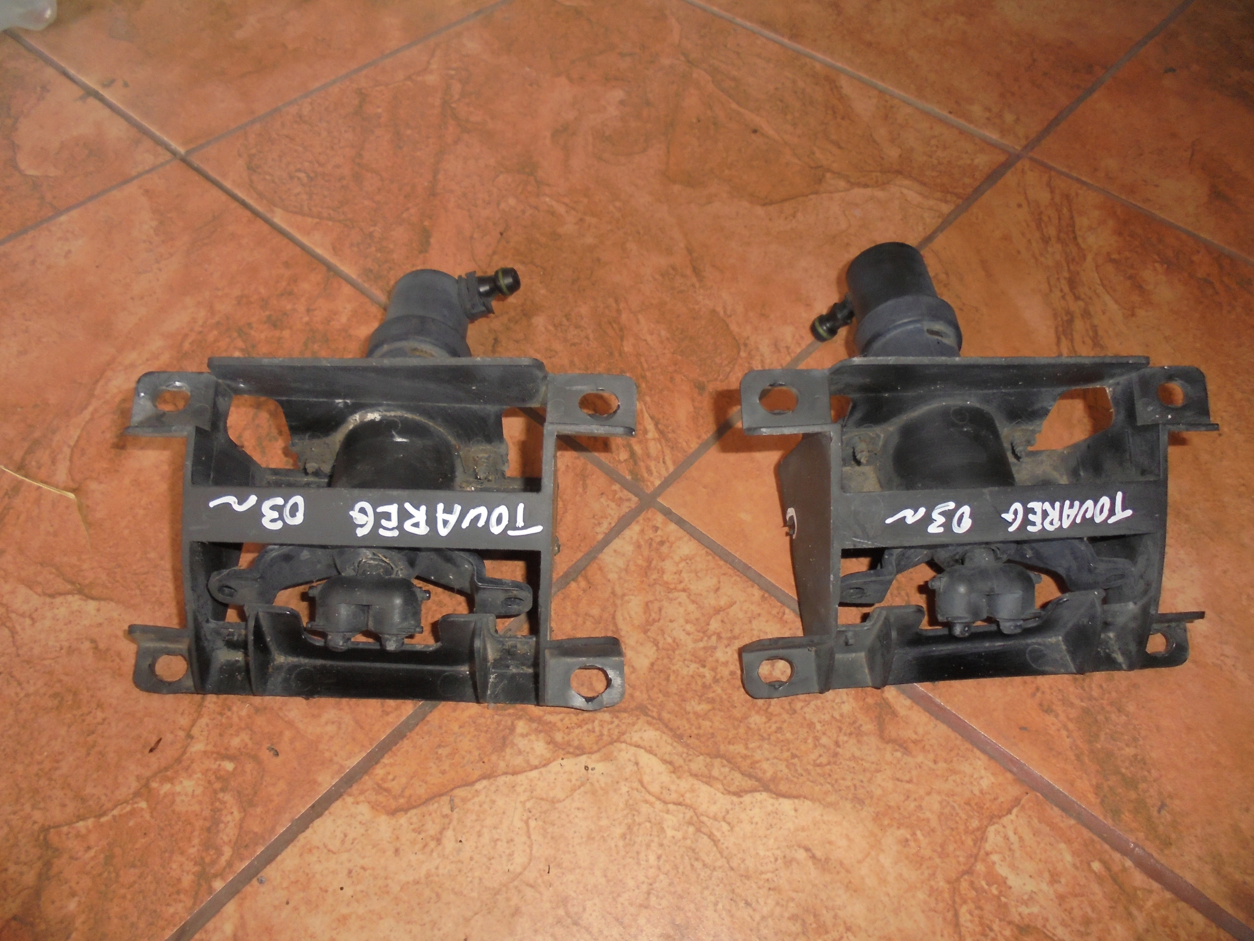 SPRYSKIWACZ LAMP VW TOUAREG 02 7L6955978