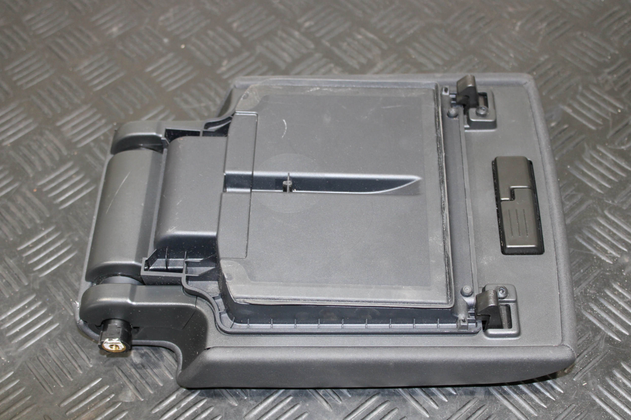 ARMLEHNE DISCOVERY V 5 L462