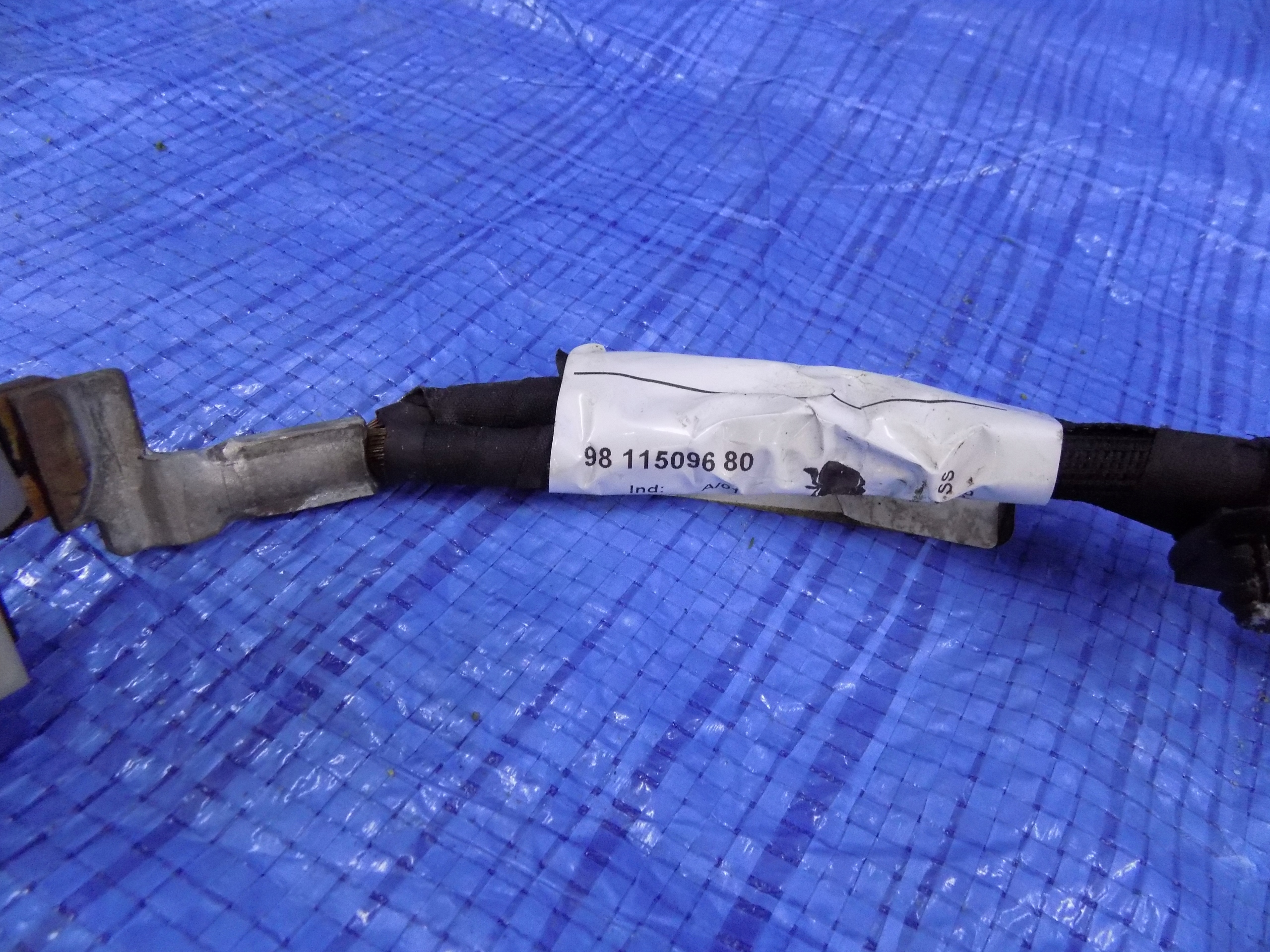 bundle terminal fuse PEUGEOT 2008 15R 1,2THP 9811509680